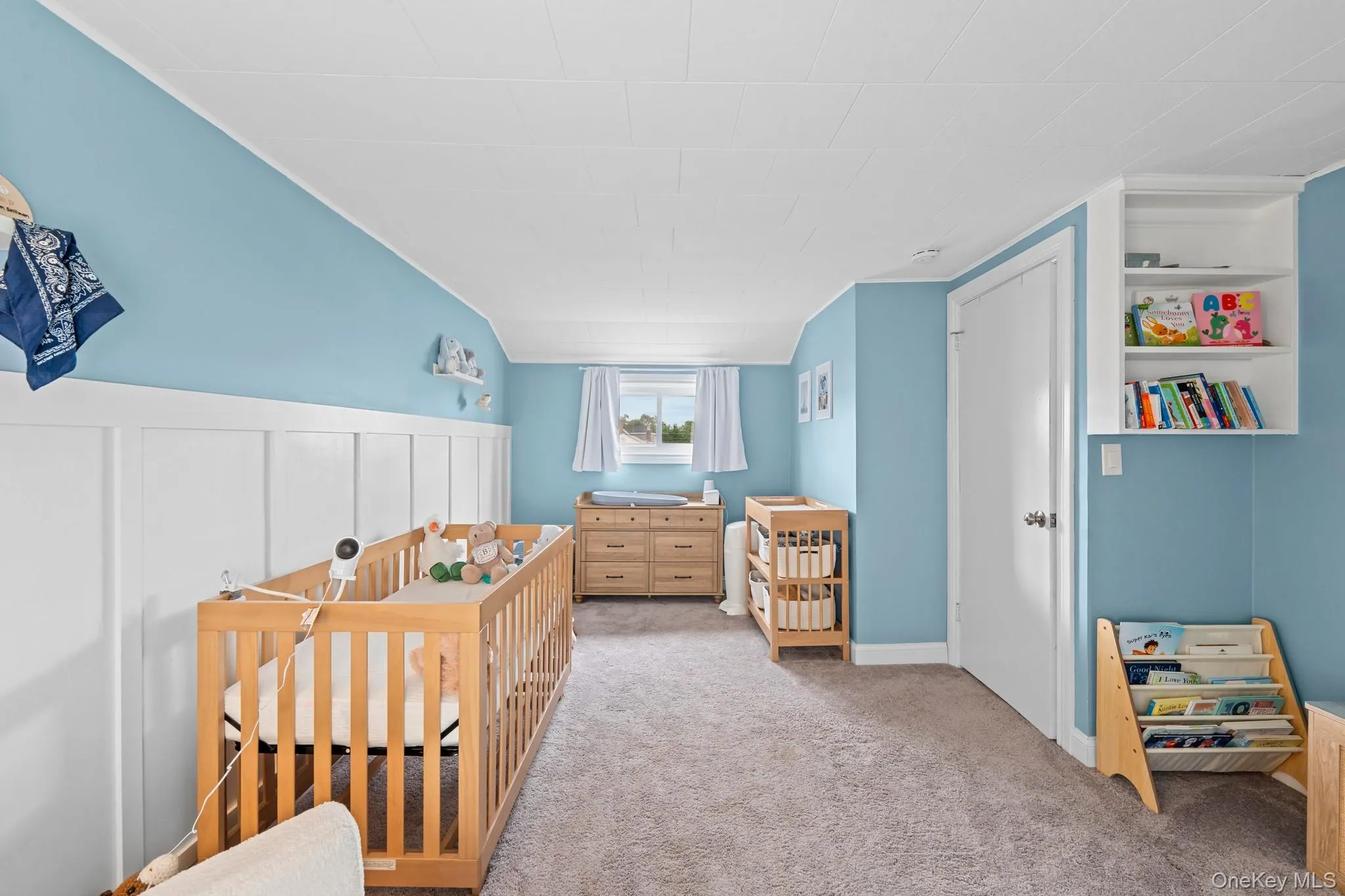 22 Scholl Drive, Oyster Bay, NY, 4 Bedrooms Bedrooms, 8 Rooms Rooms,2 BathroomsBathrooms,Residential,For Rent,Scholl,0,1003440 22 Scholl Drive, Oyster Bay, NY, 4 Bedrooms Bedrooms, 8 Rooms Rooms,2 BathroomsBathrooms,Residential,For Rent,Scholl,0,1003440