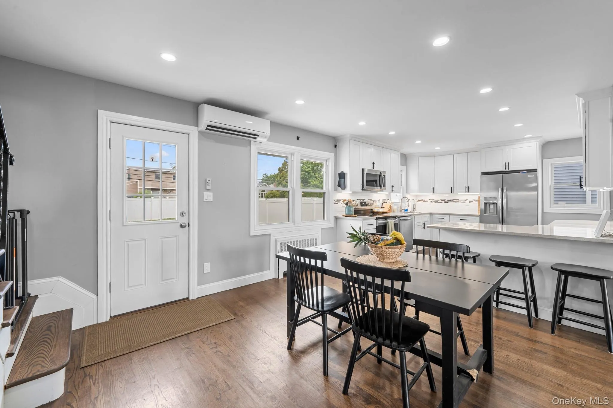22 Scholl Drive, Oyster Bay, NY, 4 Bedrooms Bedrooms, 8 Rooms Rooms,2 BathroomsBathrooms,Residential,For Rent,Scholl,0,1003440 22 Scholl Drive, Oyster Bay, NY, 4 Bedrooms Bedrooms, 8 Rooms Rooms,2 BathroomsBathrooms,Residential,For Rent,Scholl,0,1003440