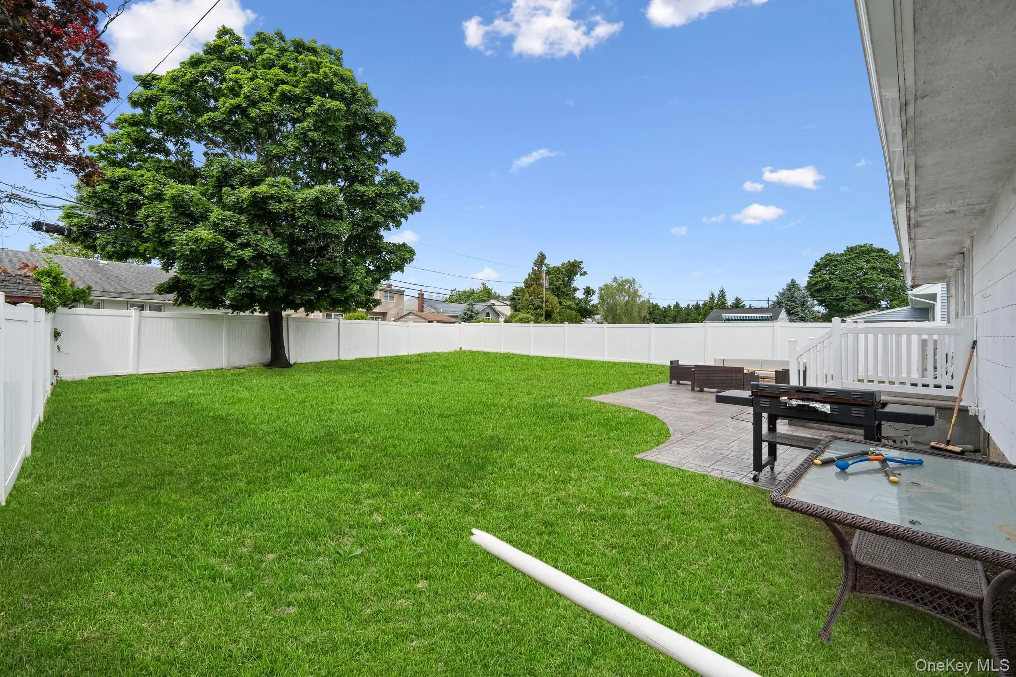 22 Scholl Drive, Oyster Bay, NY, 4 Bedrooms Bedrooms, 8 Rooms Rooms,2 BathroomsBathrooms,Residential,For Rent,Scholl,0,1003440 22 Scholl Drive, Oyster Bay, NY, 4 Bedrooms Bedrooms, 8 Rooms Rooms,2 BathroomsBathrooms,Residential,For Rent,Scholl,0,1003440