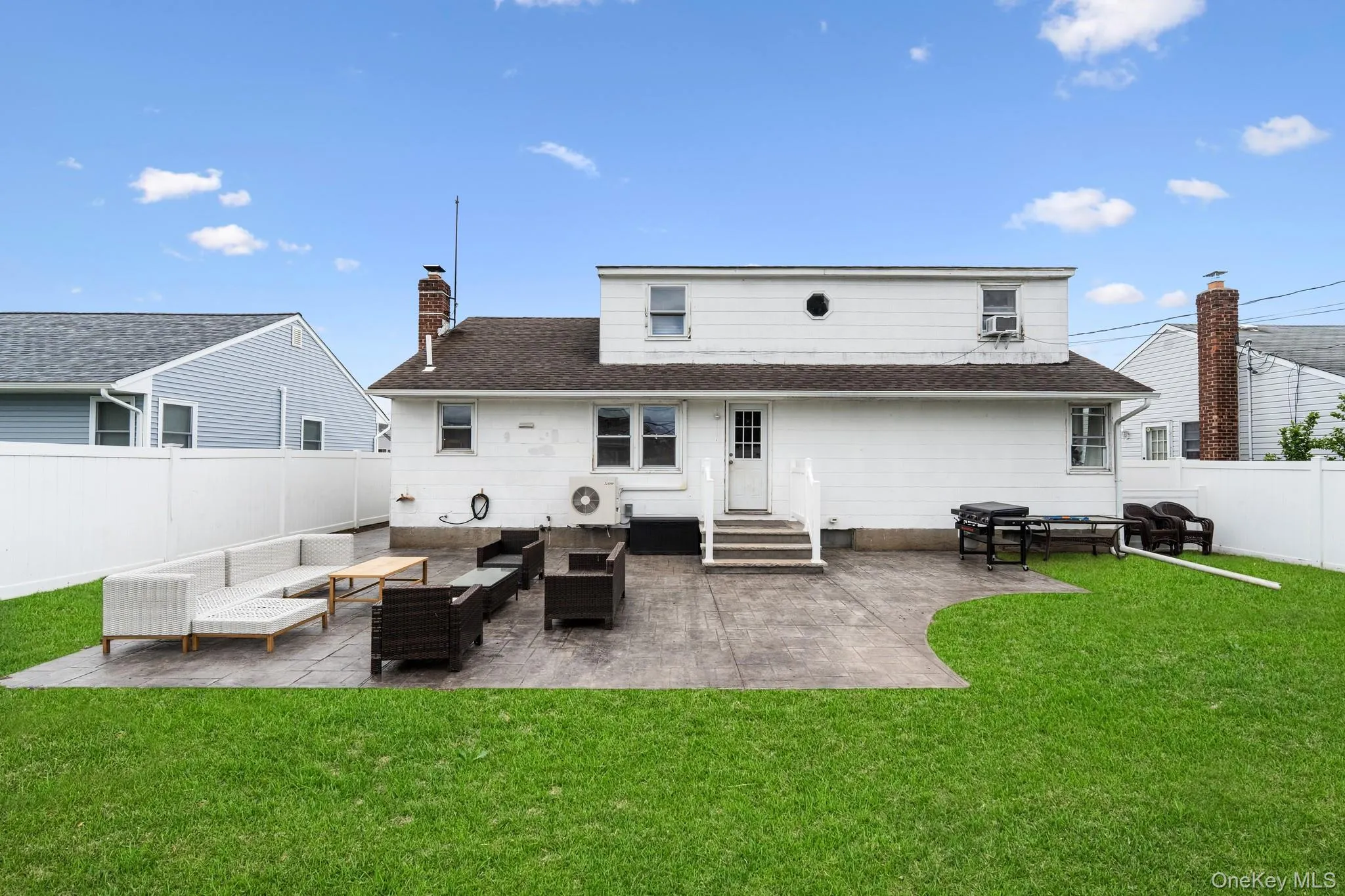 22 Scholl Drive, Oyster Bay, NY, 4 Bedrooms Bedrooms, 8 Rooms Rooms,2 BathroomsBathrooms,Residential,For Rent,Scholl,0,1003440 22 Scholl Drive, Oyster Bay, NY, 4 Bedrooms Bedrooms, 8 Rooms Rooms,2 BathroomsBathrooms,Residential,For Rent,Scholl,0,1003440