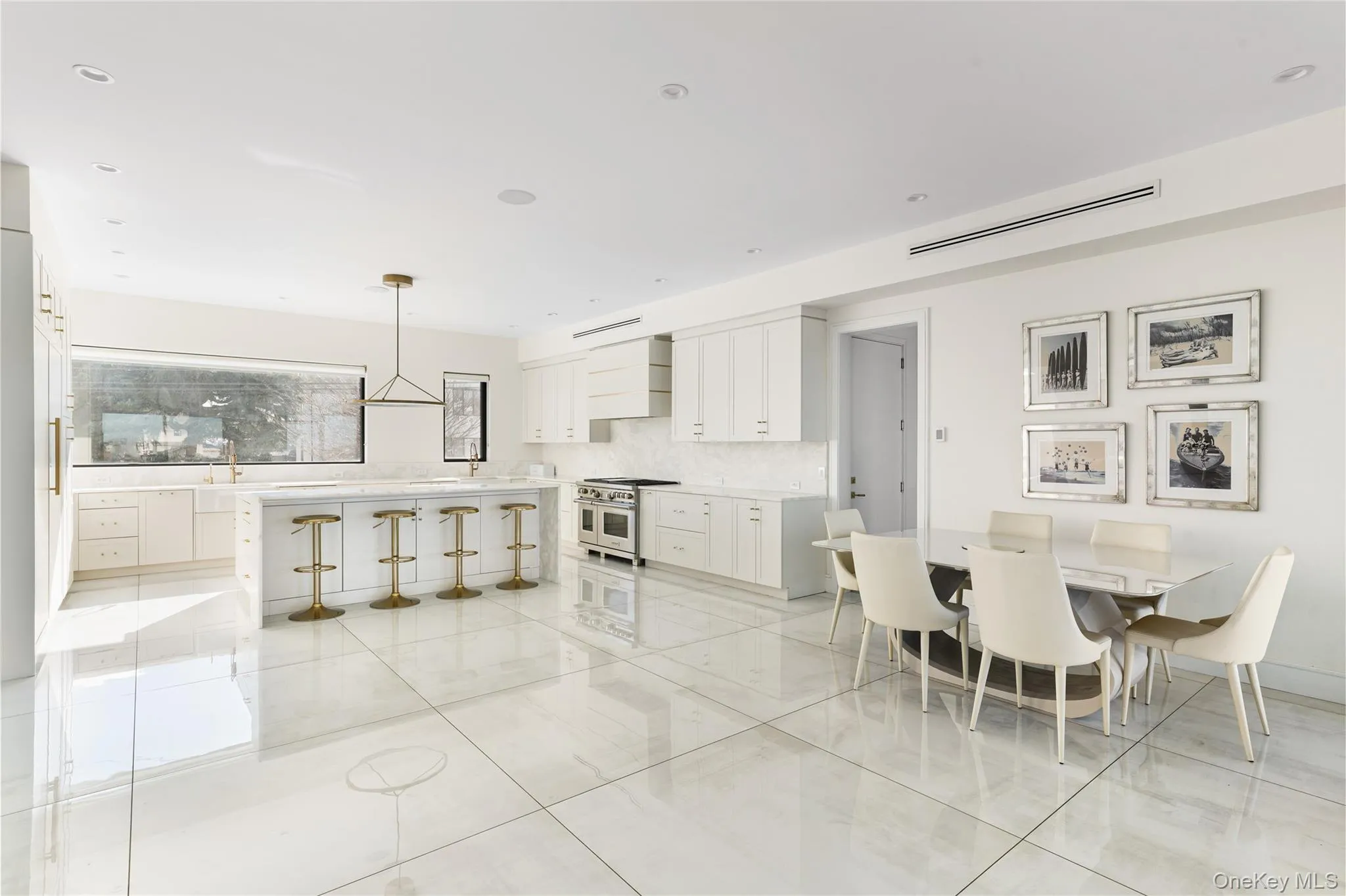 1990 Bay Boulevard, Hempstead, NY, 6 Bedrooms Bedrooms, 18 Rooms Rooms,6 BathroomsBathrooms,Residential Lease,For Rent,Bay,0,1003446 1990 Bay Boulevard, Hempstead, NY, 6 Bedrooms Bedrooms, 18 Rooms Rooms,6 BathroomsBathrooms,Residential Lease,For Rent,Bay,0,1003446