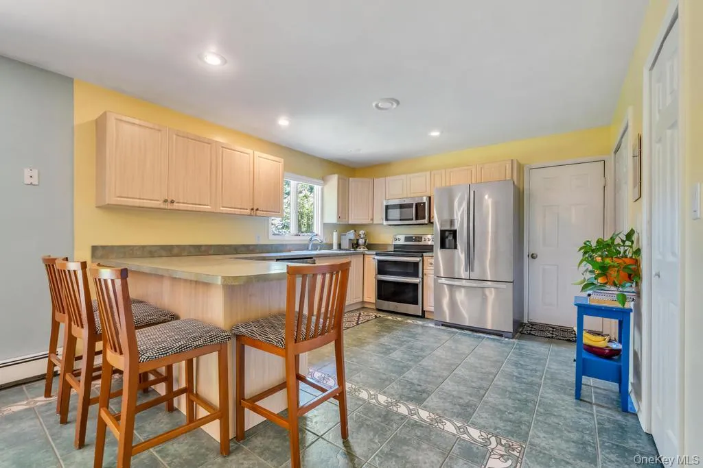 3 Woodbine Lane, Brookhaven, NY, 3 Bedrooms Bedrooms, 7 Rooms Rooms,2 BathroomsBathrooms,Residential,For Rent,Woodbine,0,1003449 3 Woodbine Lane, Brookhaven, NY, 3 Bedrooms Bedrooms, 7 Rooms Rooms,2 BathroomsBathrooms,Residential,For Rent,Woodbine,0,1003449