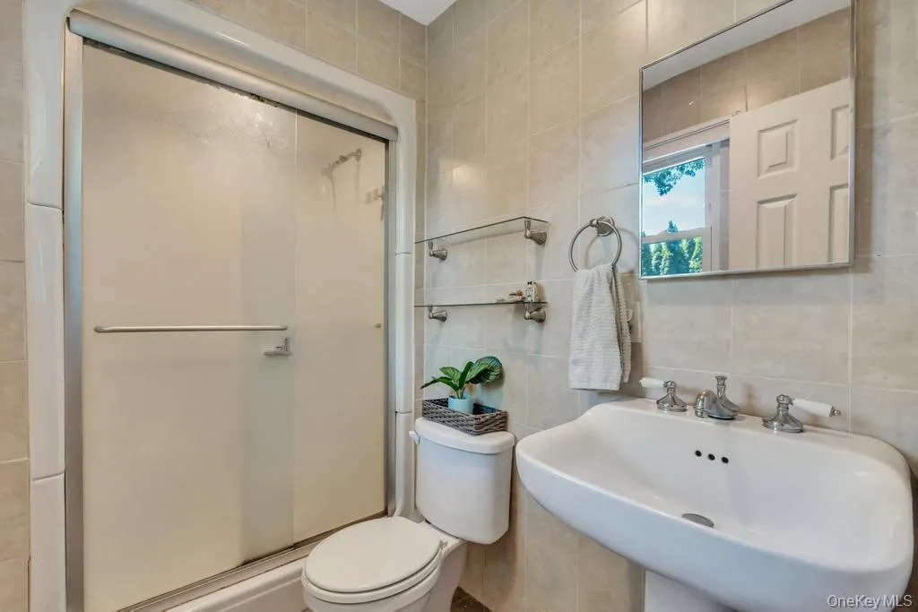 3 Woodbine Lane, Brookhaven, NY, 3 Bedrooms Bedrooms, 7 Rooms Rooms,2 BathroomsBathrooms,Residential,For Rent,Woodbine,0,1003449 3 Woodbine Lane, Brookhaven, NY, 3 Bedrooms Bedrooms, 7 Rooms Rooms,2 BathroomsBathrooms,Residential,For Rent,Woodbine,0,1003449