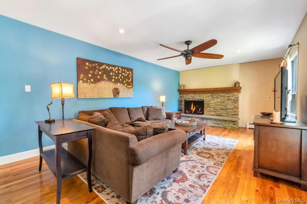 3 Woodbine Lane, Brookhaven, NY, 3 Bedrooms Bedrooms, 7 Rooms Rooms,2 BathroomsBathrooms,Residential,For Rent,Woodbine,0,1003449 3 Woodbine Lane, Brookhaven, NY, 3 Bedrooms Bedrooms, 7 Rooms Rooms,2 BathroomsBathrooms,Residential,For Rent,Woodbine,0,1003449
