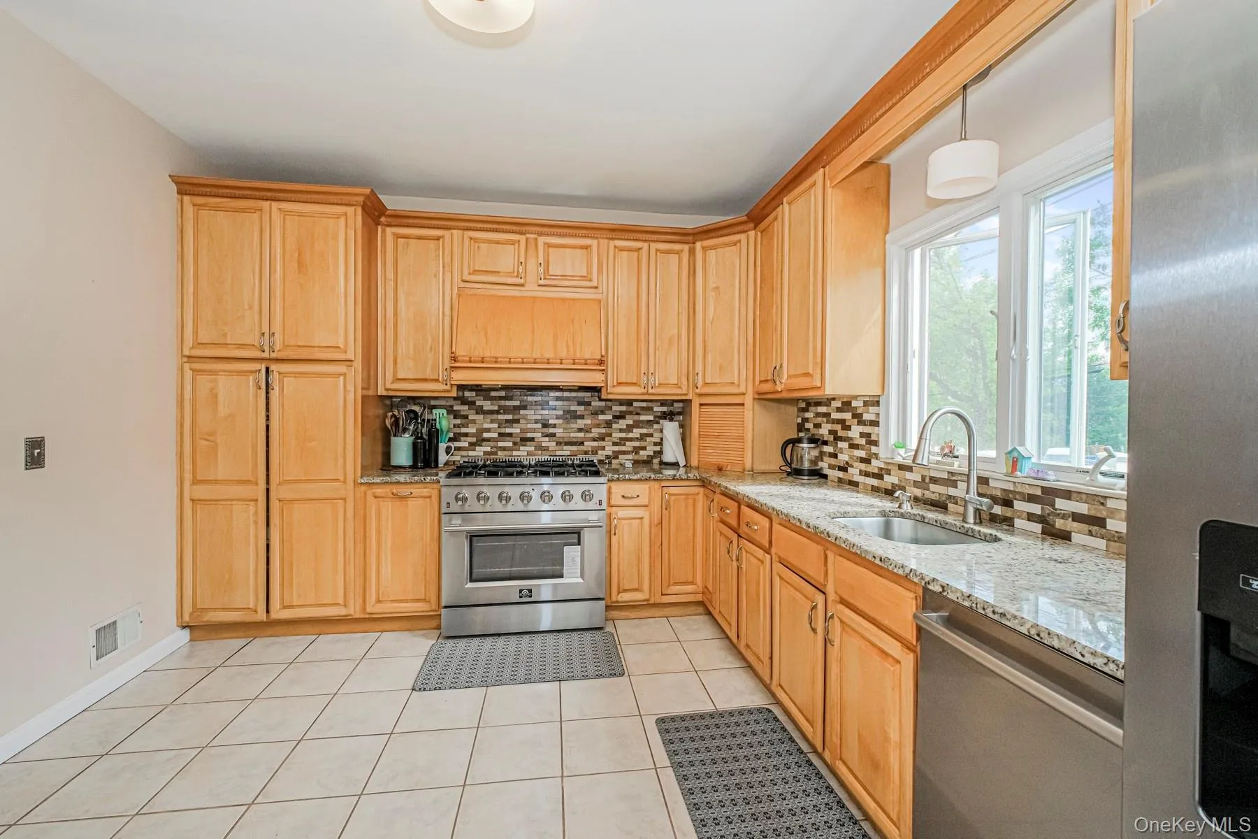 34 Putters Ct, New York, NY, 4 Bedrooms Bedrooms, 8 Rooms Rooms,3 BathroomsBathrooms,Residential,For Rent,Putters Ct,0,1003451 34 Putters Ct, New York, NY, 4 Bedrooms Bedrooms, 8 Rooms Rooms,3 BathroomsBathrooms,Residential,For Rent,Putters Ct,0,1003451