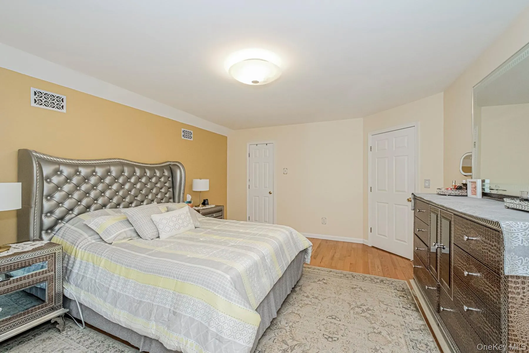 34 Putters Ct, New York, NY, 4 Bedrooms Bedrooms, 8 Rooms Rooms,3 BathroomsBathrooms,Residential,For Rent,Putters Ct,0,1003451 34 Putters Ct, New York, NY, 4 Bedrooms Bedrooms, 8 Rooms Rooms,3 BathroomsBathrooms,Residential,For Rent,Putters Ct,0,1003451