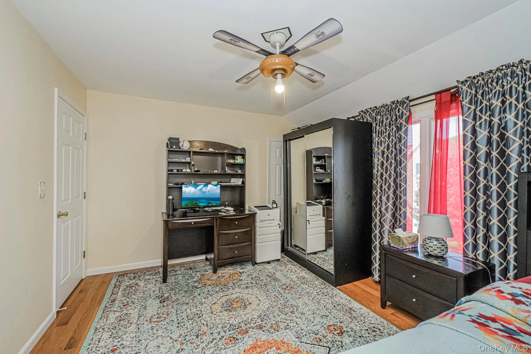 34 Putters Ct, New York, NY, 4 Bedrooms Bedrooms, 8 Rooms Rooms,3 BathroomsBathrooms,Residential,For Rent,Putters Ct,0,1003451 34 Putters Ct, New York, NY, 4 Bedrooms Bedrooms, 8 Rooms Rooms,3 BathroomsBathrooms,Residential,For Rent,Putters Ct,0,1003451