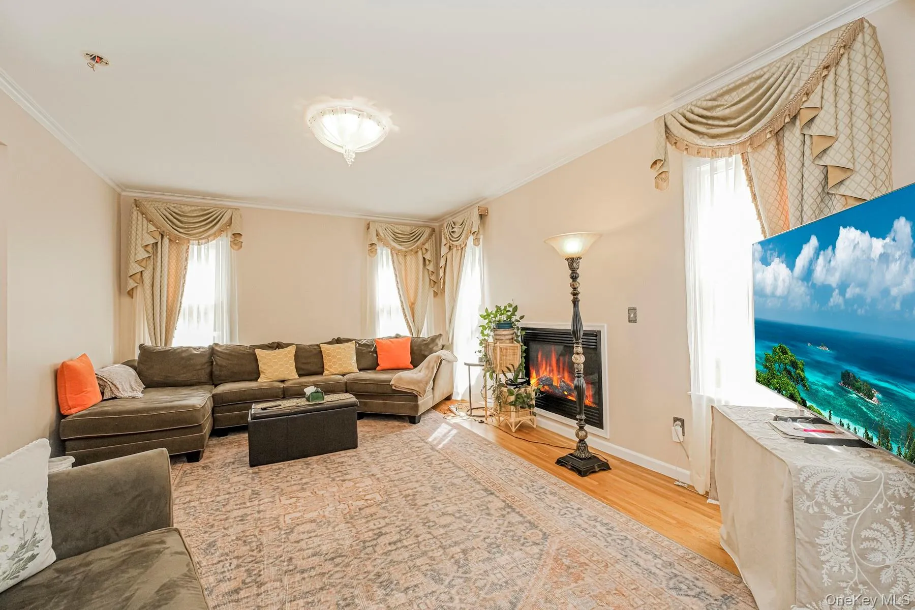 34 Putters Ct, New York, NY, 4 Bedrooms Bedrooms, 8 Rooms Rooms,3 BathroomsBathrooms,Residential,For Rent,Putters Ct,0,1003451 34 Putters Ct, New York, NY, 4 Bedrooms Bedrooms, 8 Rooms Rooms,3 BathroomsBathrooms,Residential,For Rent,Putters Ct,0,1003451