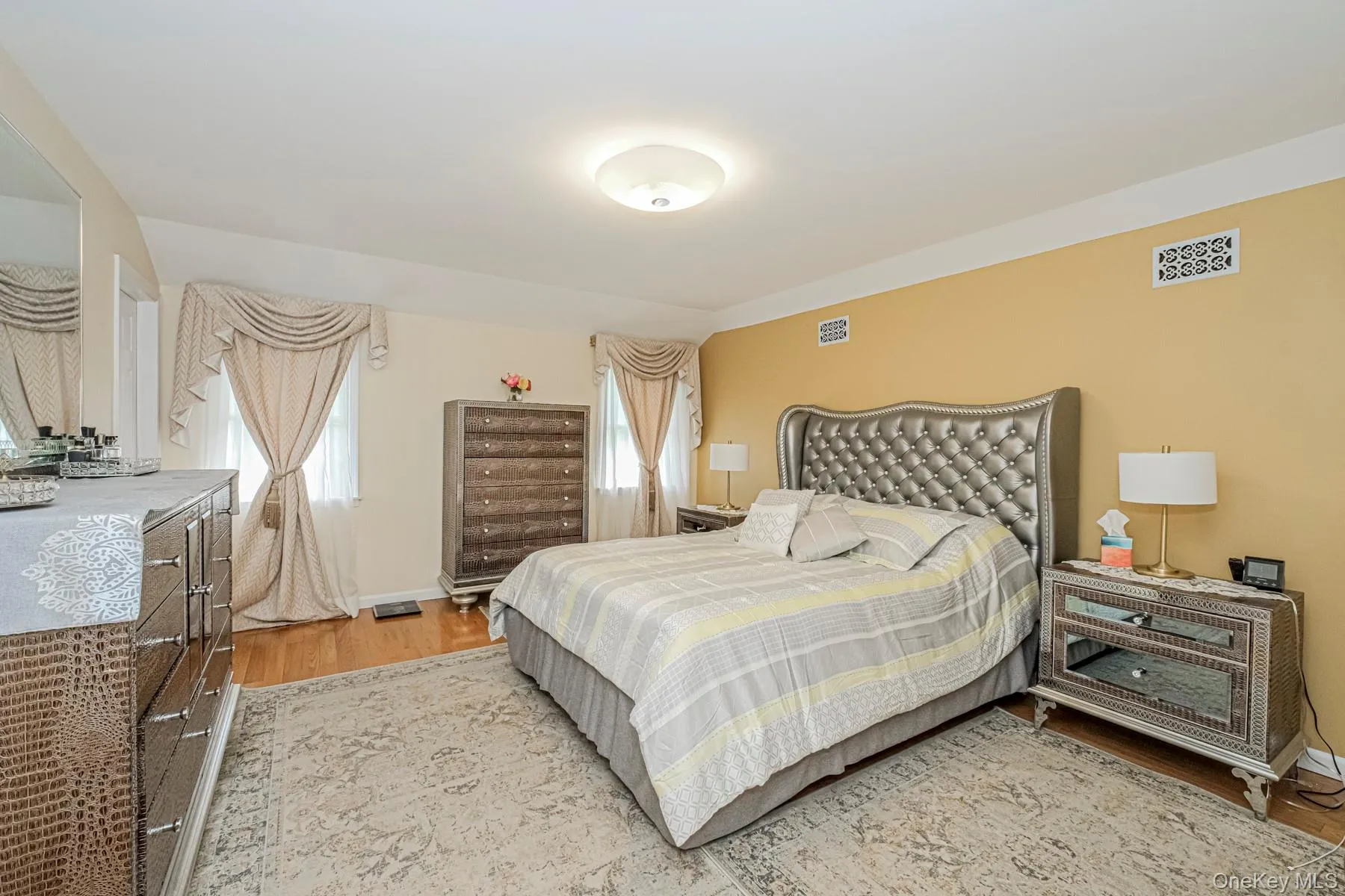 34 Putters Ct, New York, NY, 4 Bedrooms Bedrooms, 8 Rooms Rooms,3 BathroomsBathrooms,Residential,For Rent,Putters Ct,0,1003451 34 Putters Ct, New York, NY, 4 Bedrooms Bedrooms, 8 Rooms Rooms,3 BathroomsBathrooms,Residential,For Rent,Putters Ct,0,1003451
