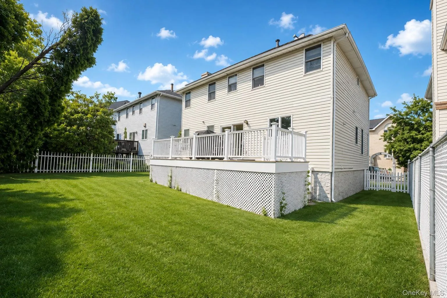 34 Putters Ct, New York, NY, 4 Bedrooms Bedrooms, 8 Rooms Rooms,3 BathroomsBathrooms,Residential,For Rent,Putters Ct,0,1003451 34 Putters Ct, New York, NY, 4 Bedrooms Bedrooms, 8 Rooms Rooms,3 BathroomsBathrooms,Residential,For Rent,Putters Ct,0,1003451