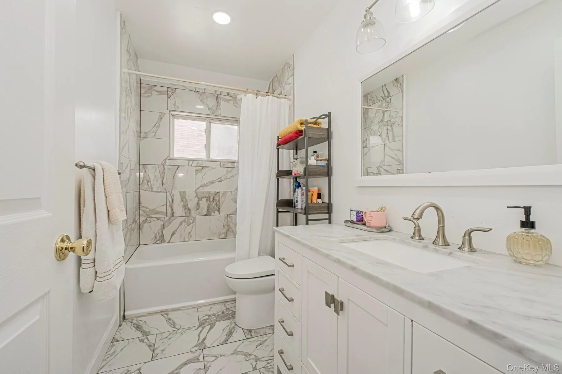 34 Putters Ct, New York, NY, 4 Bedrooms Bedrooms, 8 Rooms Rooms,3 BathroomsBathrooms,Residential,For Rent,Putters Ct,0,1003451 34 Putters Ct, New York, NY, 4 Bedrooms Bedrooms, 8 Rooms Rooms,3 BathroomsBathrooms,Residential,For Rent,Putters Ct,0,1003451
