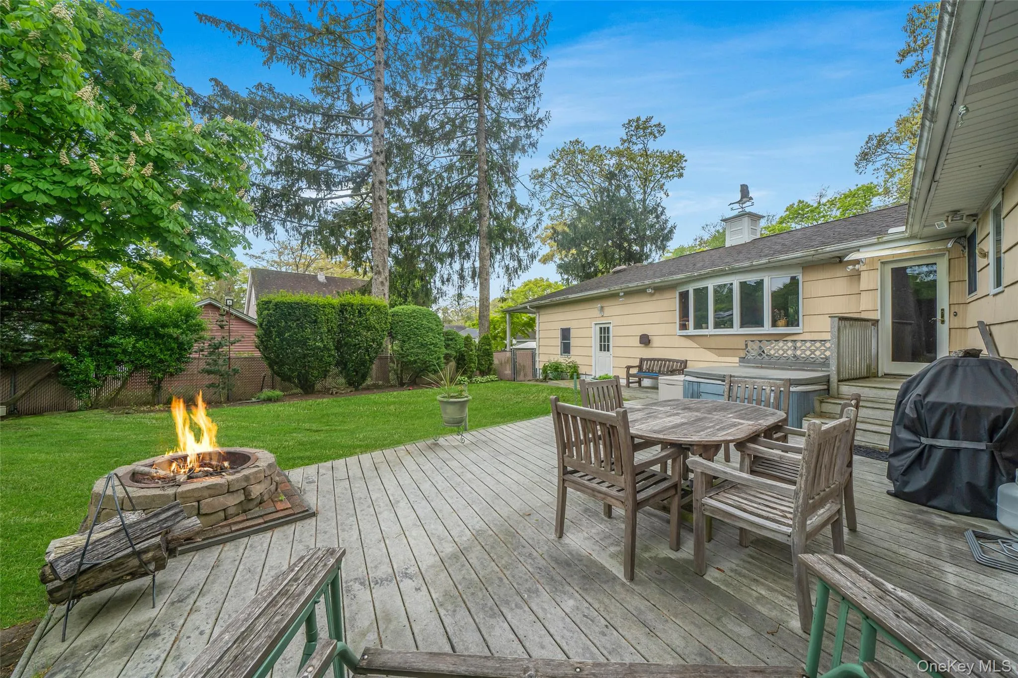 190 Lake Drive, Babylon, NY, 3 Bedrooms Bedrooms, 9 Rooms Rooms,2 BathroomsBathrooms,Residential,For Rent,Lake,0,1003453 190 Lake Drive, Babylon, NY, 3 Bedrooms Bedrooms, 9 Rooms Rooms,2 BathroomsBathrooms,Residential,For Rent,Lake,0,1003453