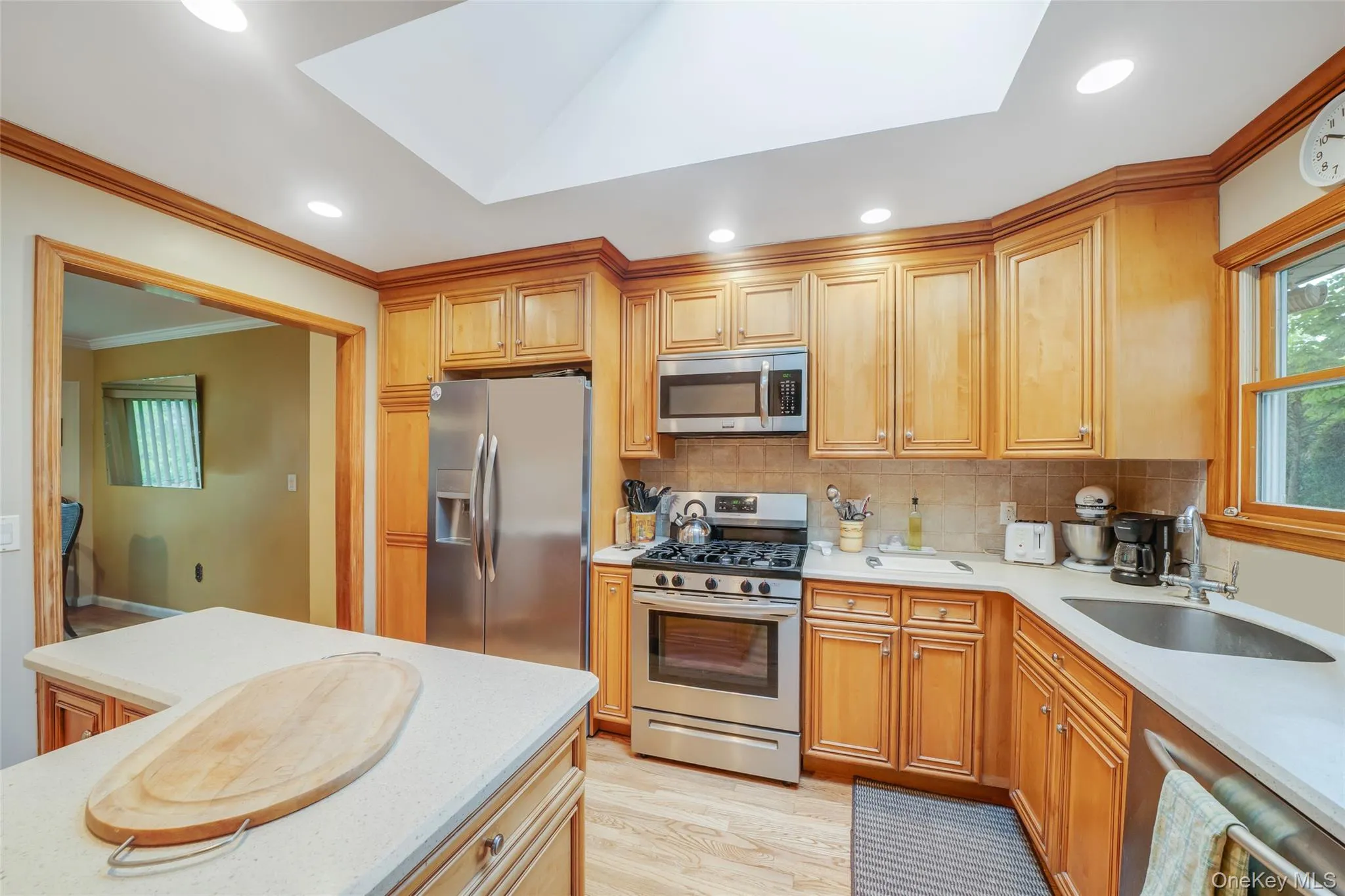 190 Lake Drive, Babylon, NY, 3 Bedrooms Bedrooms, 9 Rooms Rooms,2 BathroomsBathrooms,Residential,For Rent,Lake,0,1003453 190 Lake Drive, Babylon, NY, 3 Bedrooms Bedrooms, 9 Rooms Rooms,2 BathroomsBathrooms,Residential,For Rent,Lake,0,1003453