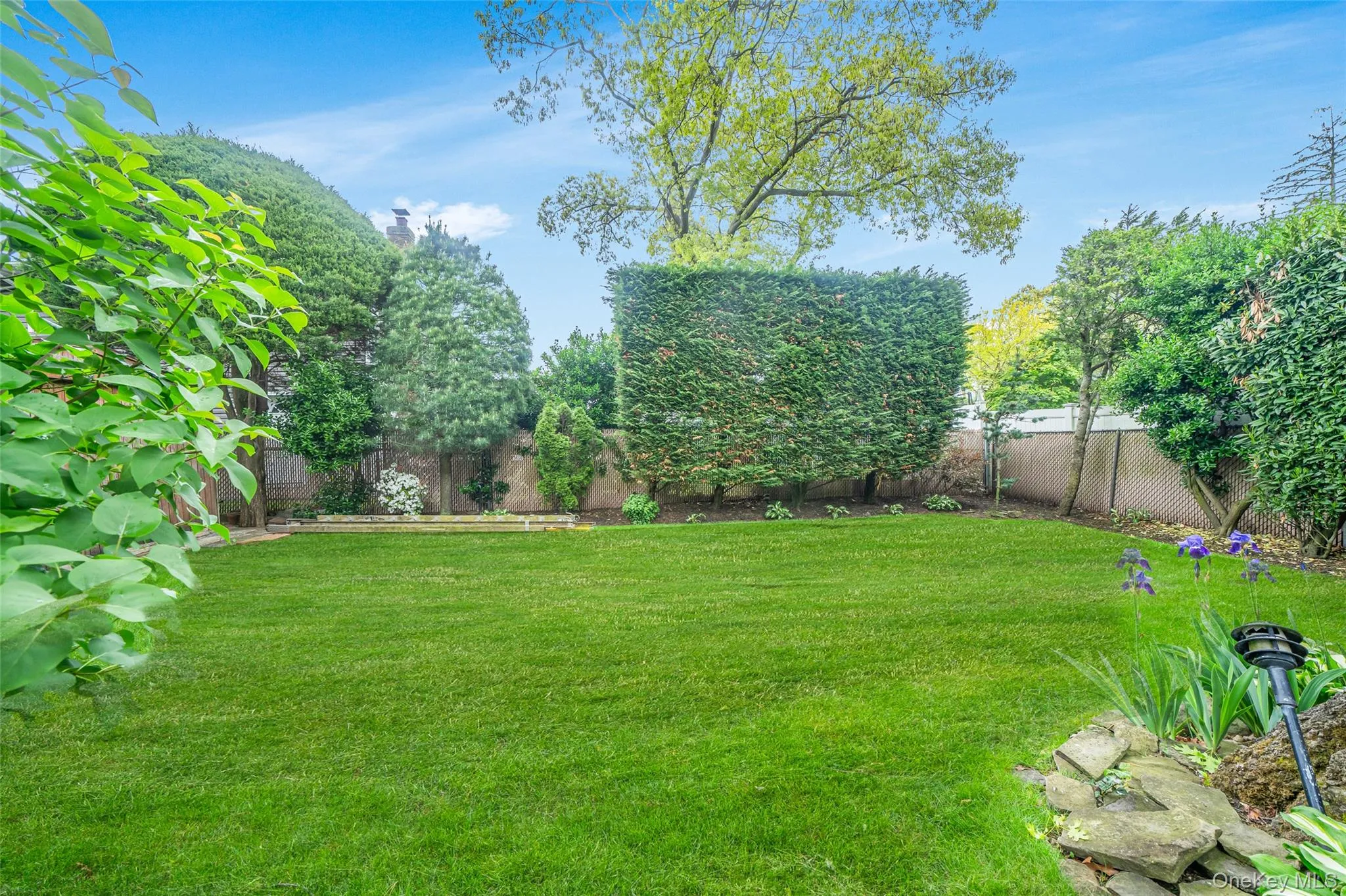 190 Lake Drive, Babylon, NY, 3 Bedrooms Bedrooms, 9 Rooms Rooms,2 BathroomsBathrooms,Residential,For Rent,Lake,0,1003453 190 Lake Drive, Babylon, NY, 3 Bedrooms Bedrooms, 9 Rooms Rooms,2 BathroomsBathrooms,Residential,For Rent,Lake,0,1003453