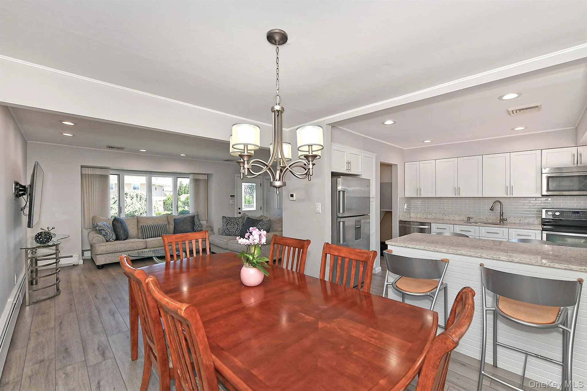 36 Lane Avenue, Oyster Bay, NY, 4 Bedrooms Bedrooms, 9 Rooms Rooms,2 BathroomsBathrooms,Residential,For Rent,Lane,0,1003459 36 Lane Avenue, Oyster Bay, NY, 4 Bedrooms Bedrooms, 9 Rooms Rooms,2 BathroomsBathrooms,Residential,For Rent,Lane,0,1003459
