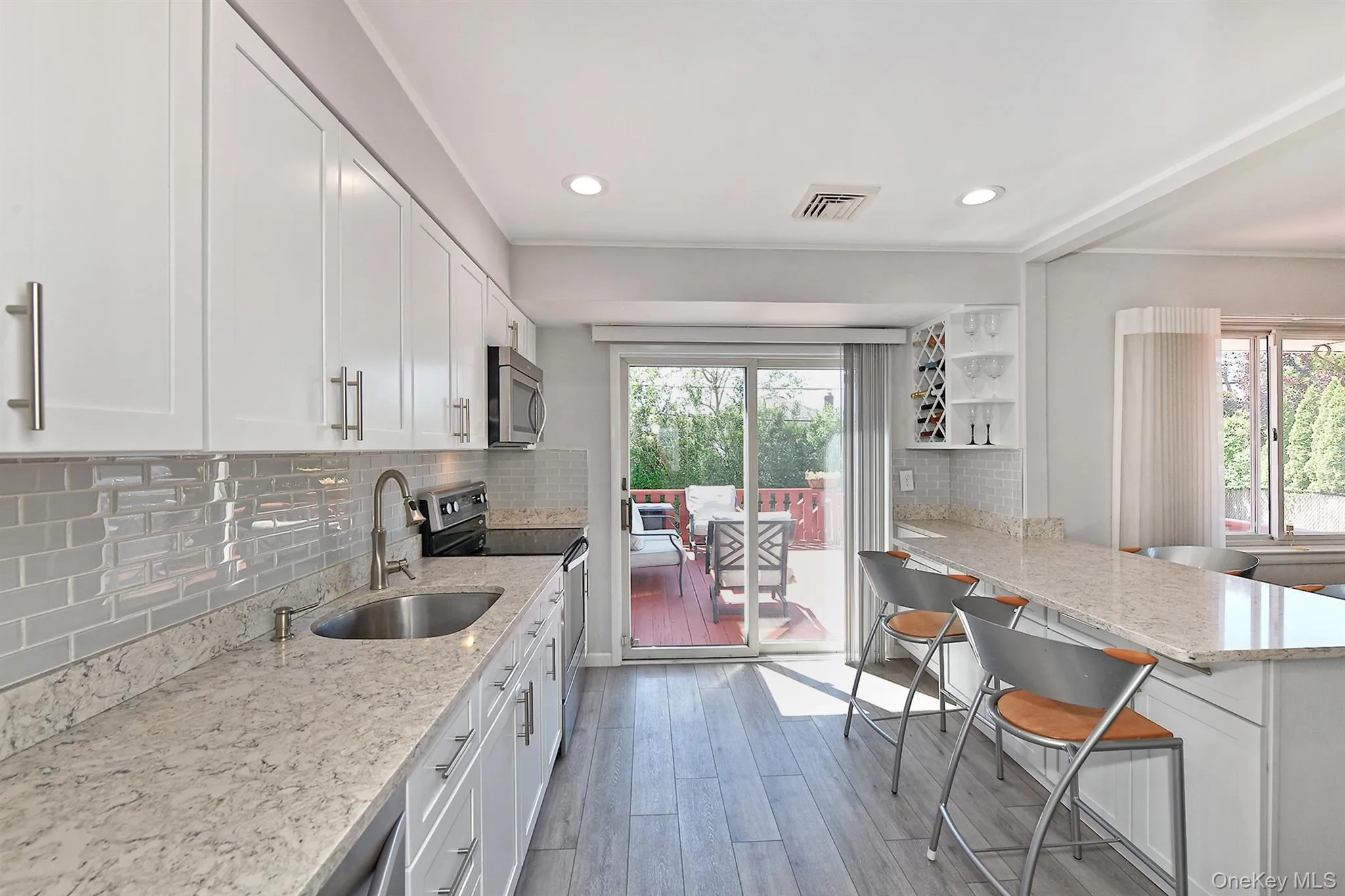 36 Lane Avenue, Oyster Bay, NY, 4 Bedrooms Bedrooms, 9 Rooms Rooms,2 BathroomsBathrooms,Residential,For Rent,Lane,0,1003459 36 Lane Avenue, Oyster Bay, NY, 4 Bedrooms Bedrooms, 9 Rooms Rooms,2 BathroomsBathrooms,Residential,For Rent,Lane,0,1003459