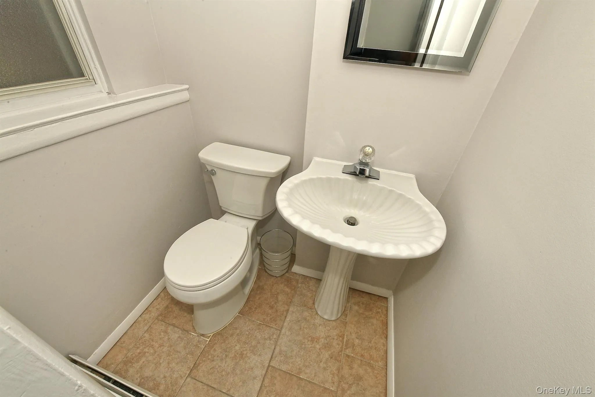 36 Lane Avenue, Oyster Bay, NY, 4 Bedrooms Bedrooms, 9 Rooms Rooms,2 BathroomsBathrooms,Residential,For Rent,Lane,0,1003459 36 Lane Avenue, Oyster Bay, NY, 4 Bedrooms Bedrooms, 9 Rooms Rooms,2 BathroomsBathrooms,Residential,For Rent,Lane,0,1003459