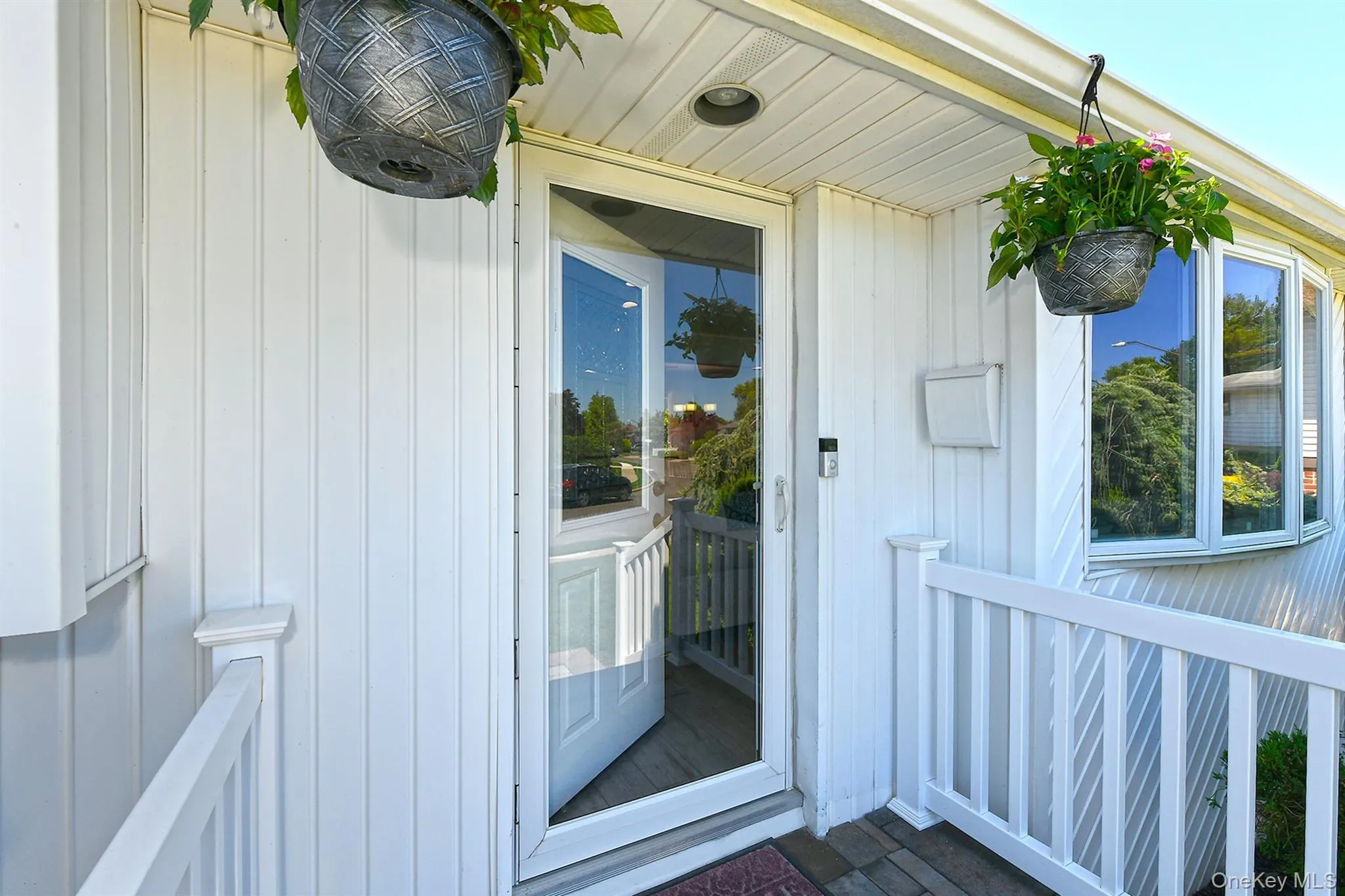 36 Lane Avenue, Oyster Bay, NY, 4 Bedrooms Bedrooms, 9 Rooms Rooms,2 BathroomsBathrooms,Residential,For Rent,Lane,0,1003459 36 Lane Avenue, Oyster Bay, NY, 4 Bedrooms Bedrooms, 9 Rooms Rooms,2 BathroomsBathrooms,Residential,For Rent,Lane,0,1003459