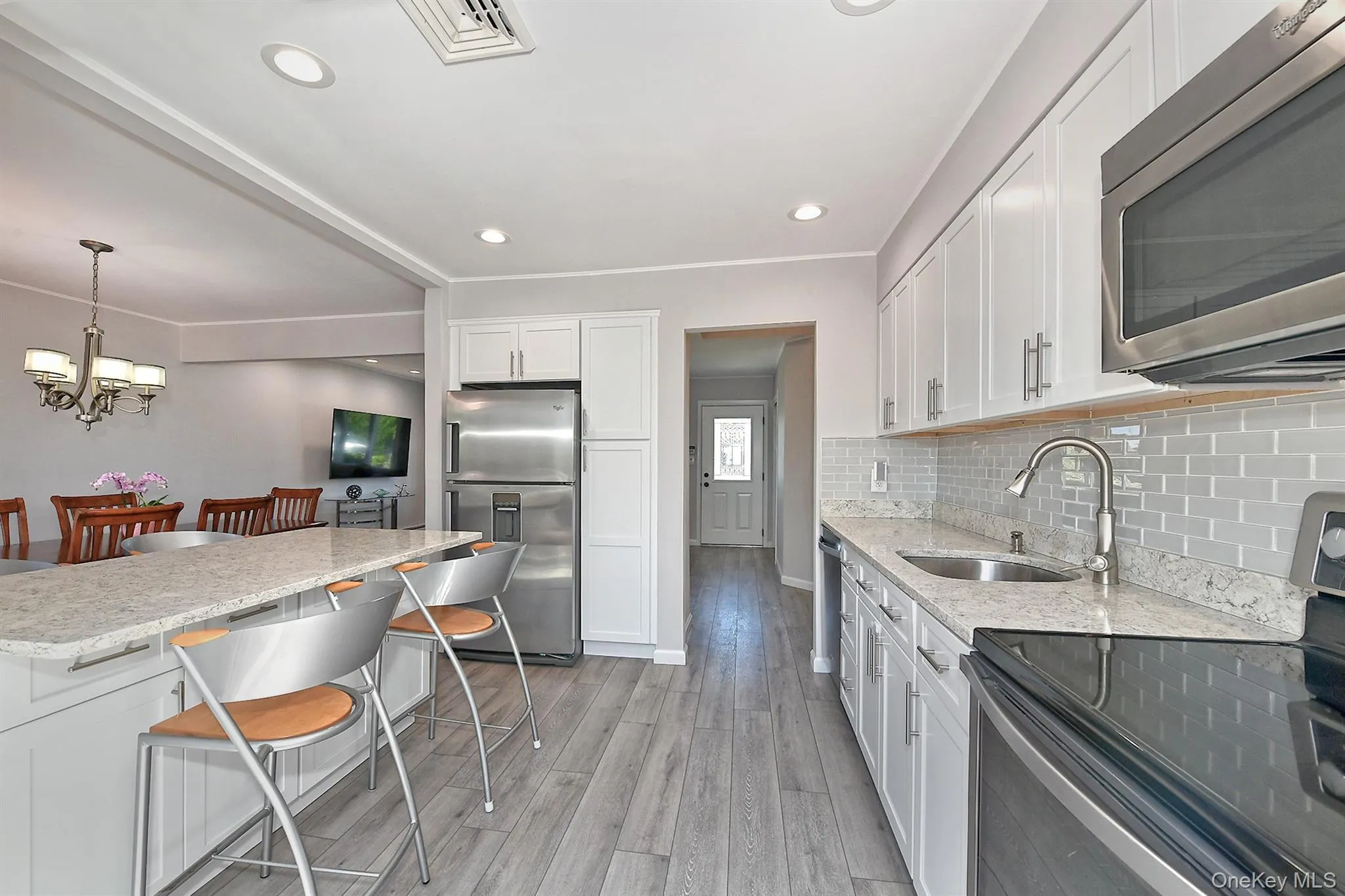 36 Lane Avenue, Oyster Bay, NY, 4 Bedrooms Bedrooms, 9 Rooms Rooms,2 BathroomsBathrooms,Residential,For Rent,Lane,0,1003459 36 Lane Avenue, Oyster Bay, NY, 4 Bedrooms Bedrooms, 9 Rooms Rooms,2 BathroomsBathrooms,Residential,For Rent,Lane,0,1003459