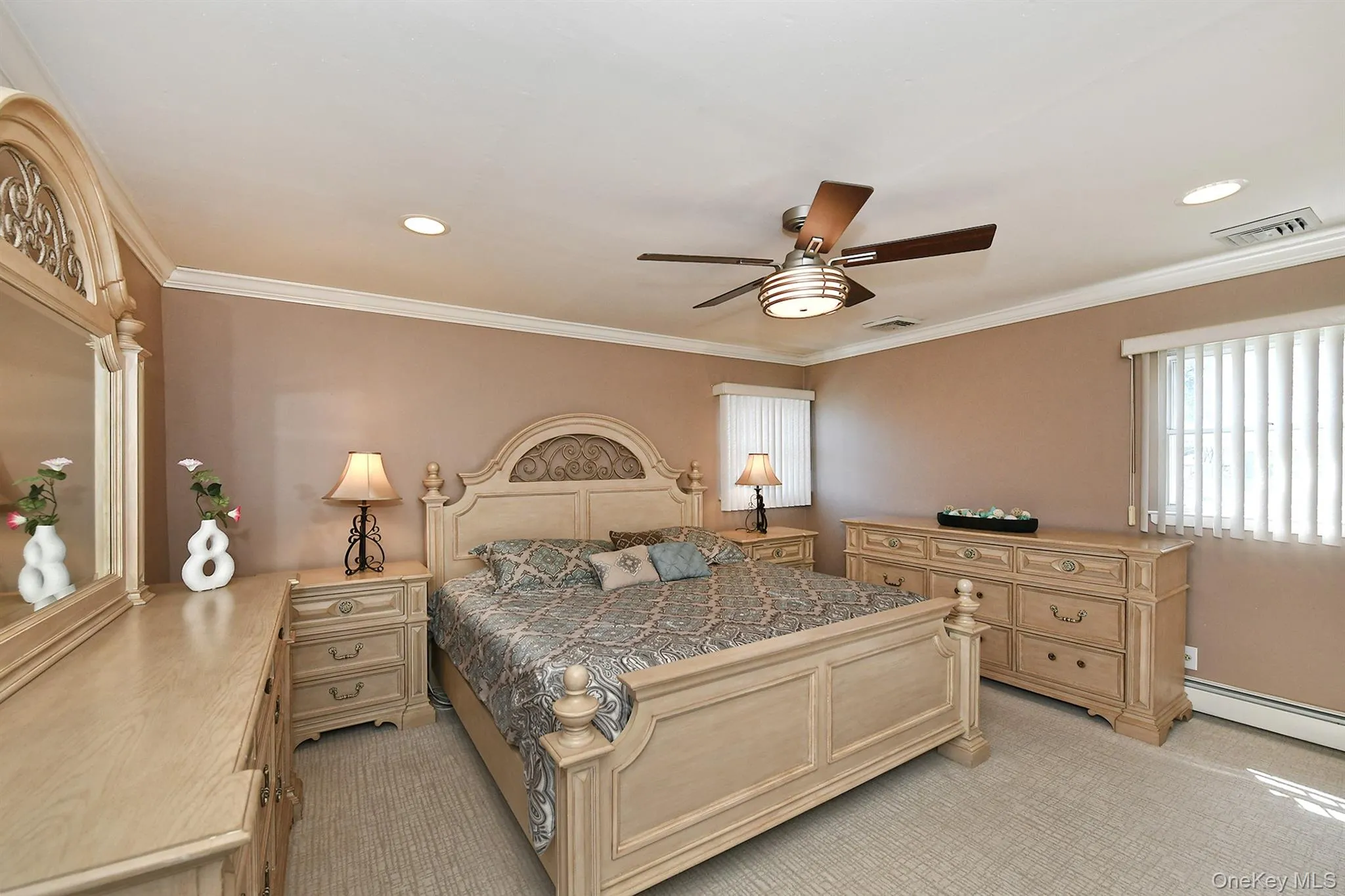 36 Lane Avenue, Oyster Bay, NY, 4 Bedrooms Bedrooms, 9 Rooms Rooms,2 BathroomsBathrooms,Residential,For Rent,Lane,0,1003459 36 Lane Avenue, Oyster Bay, NY, 4 Bedrooms Bedrooms, 9 Rooms Rooms,2 BathroomsBathrooms,Residential,For Rent,Lane,0,1003459