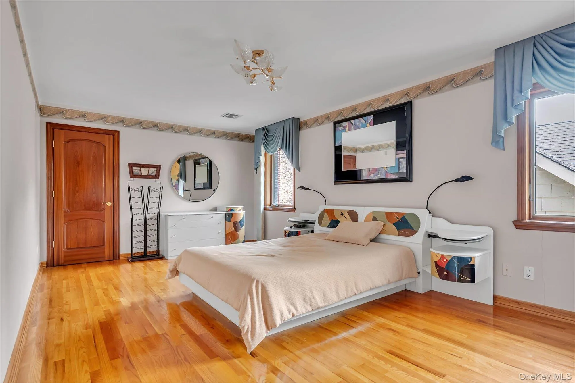 18042 Aberdeen Road, New York, NY, 3 Bedrooms Bedrooms, 6 Rooms Rooms,3 BathroomsBathrooms,Residential,For Rent,Aberdeen,0,1003462 18042 Aberdeen Road, New York, NY, 3 Bedrooms Bedrooms, 6 Rooms Rooms,3 BathroomsBathrooms,Residential,For Rent,Aberdeen,0,1003462