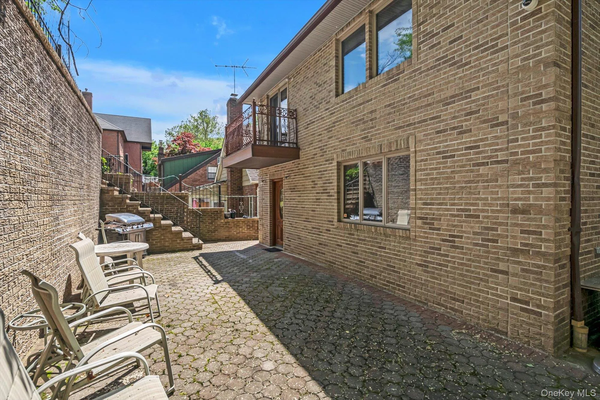18042 Aberdeen Road, New York, NY, 3 Bedrooms Bedrooms, 6 Rooms Rooms,3 BathroomsBathrooms,Residential,For Rent,Aberdeen,0,1003462 18042 Aberdeen Road, New York, NY, 3 Bedrooms Bedrooms, 6 Rooms Rooms,3 BathroomsBathrooms,Residential,For Rent,Aberdeen,0,1003462