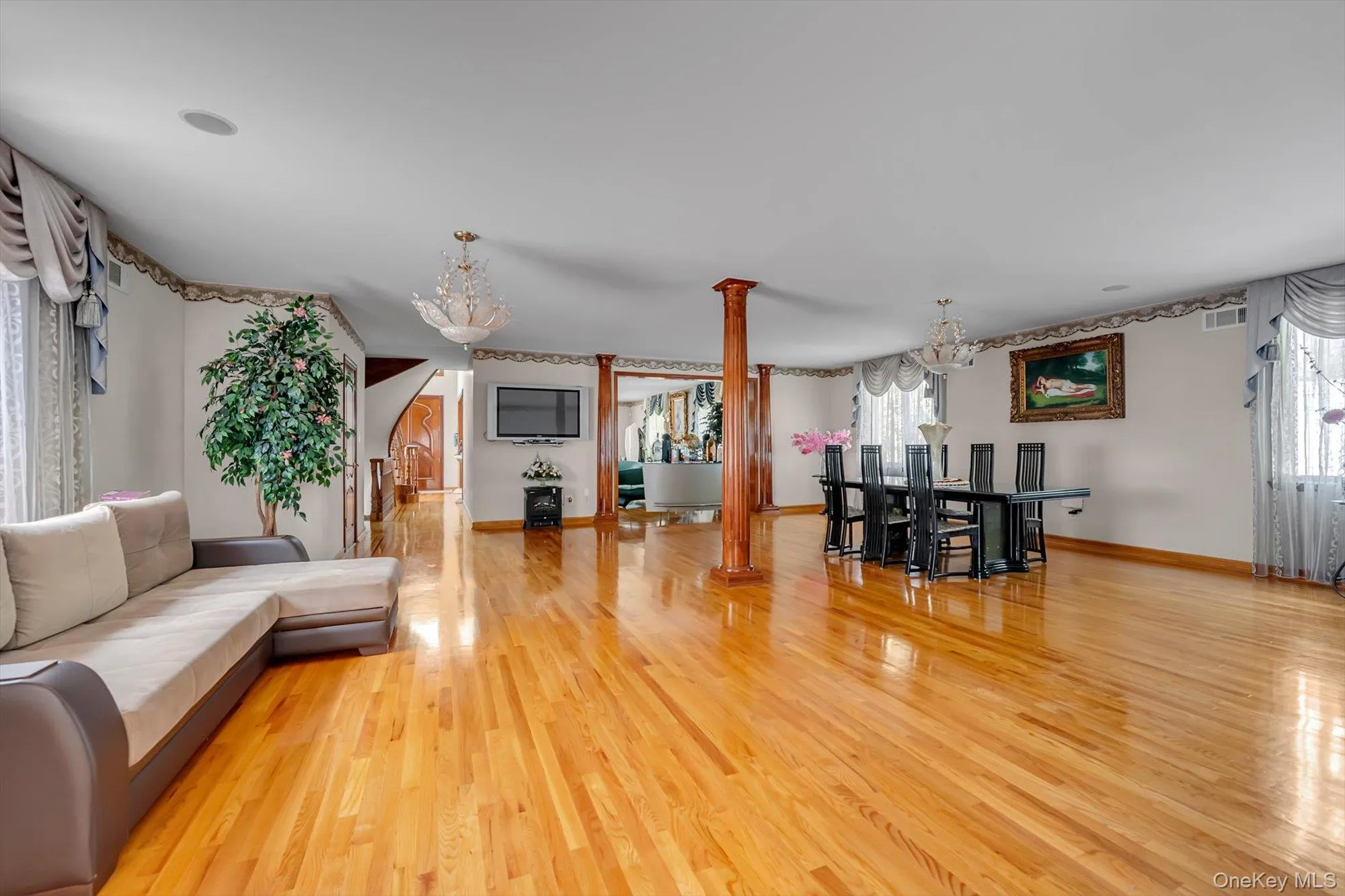 18042 Aberdeen Road, New York, NY, 3 Bedrooms Bedrooms, 6 Rooms Rooms,3 BathroomsBathrooms,Residential,For Rent,Aberdeen,0,1003462 18042 Aberdeen Road, New York, NY, 3 Bedrooms Bedrooms, 6 Rooms Rooms,3 BathroomsBathrooms,Residential,For Rent,Aberdeen,0,1003462