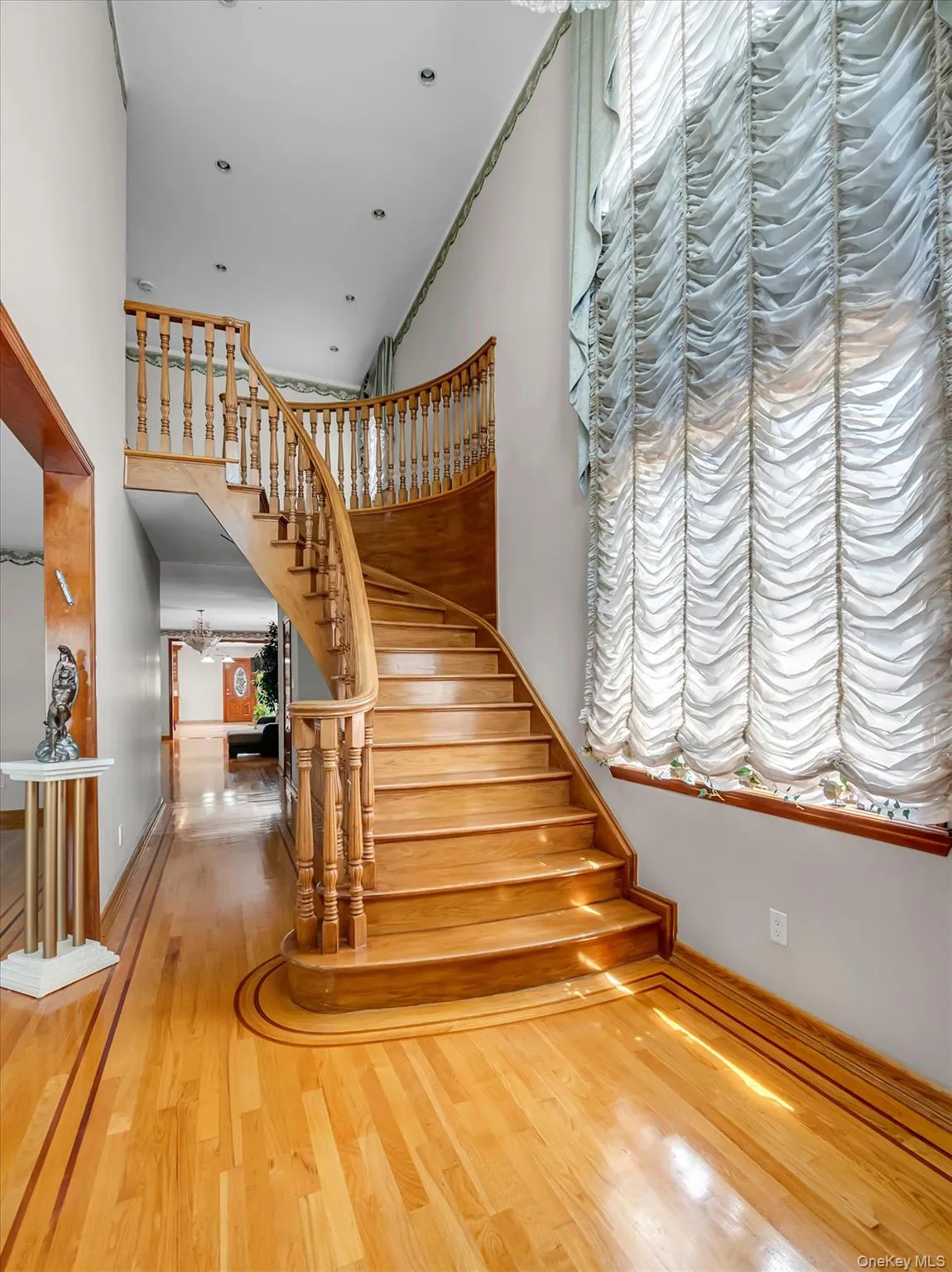18042 Aberdeen Road, New York, NY, 3 Bedrooms Bedrooms, 6 Rooms Rooms,3 BathroomsBathrooms,Residential,For Rent,Aberdeen,0,1003462 18042 Aberdeen Road, New York, NY, 3 Bedrooms Bedrooms, 6 Rooms Rooms,3 BathroomsBathrooms,Residential,For Rent,Aberdeen,0,1003462