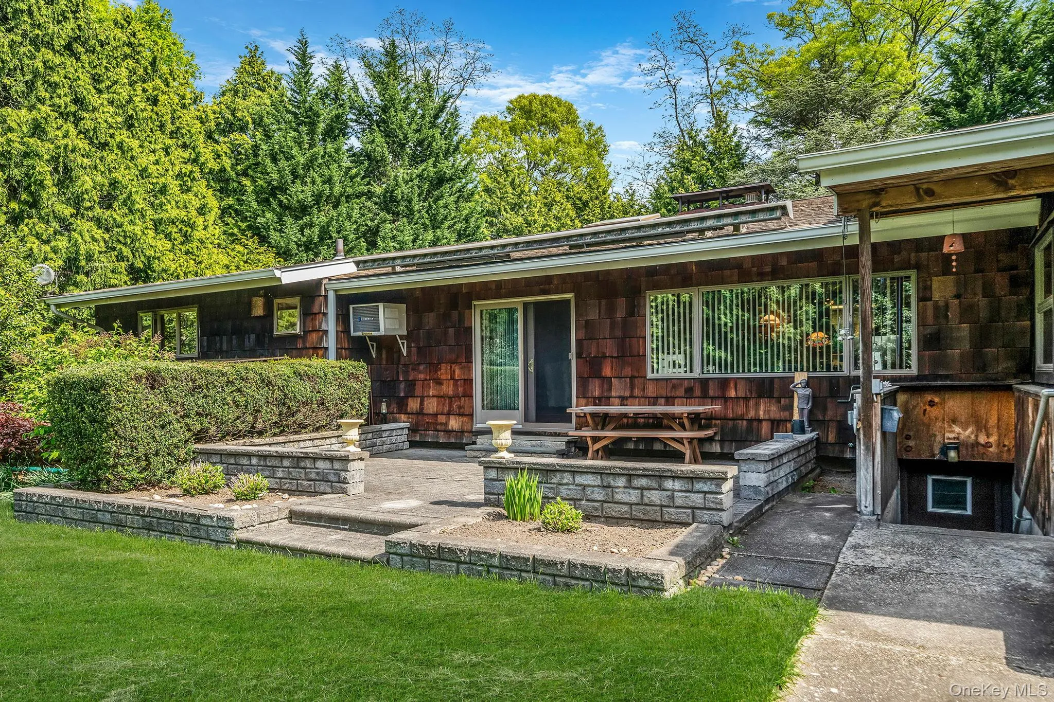 280 Deforest Road, Huntington, NY, 3 Bedrooms Bedrooms, 8 Rooms Rooms,2 BathroomsBathrooms,Residential,For Rent,Deforest,0,1003463 280 Deforest Road, Huntington, NY, 3 Bedrooms Bedrooms, 8 Rooms Rooms,2 BathroomsBathrooms,Residential,For Rent,Deforest,0,1003463