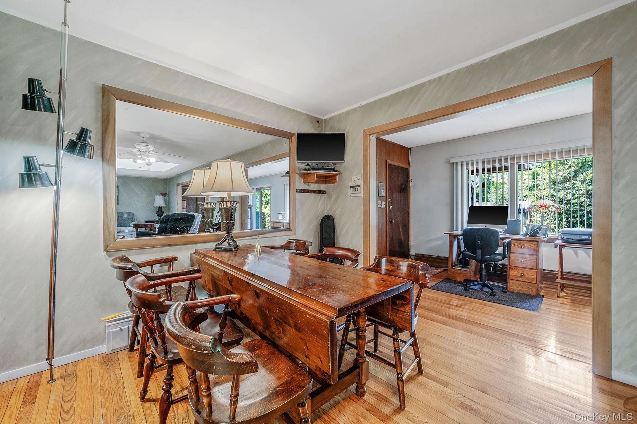 280 Deforest Road, Huntington, NY, 3 Bedrooms Bedrooms, 8 Rooms Rooms,2 BathroomsBathrooms,Residential,For Rent,Deforest,0,1003463 280 Deforest Road, Huntington, NY, 3 Bedrooms Bedrooms, 8 Rooms Rooms,2 BathroomsBathrooms,Residential,For Rent,Deforest,0,1003463