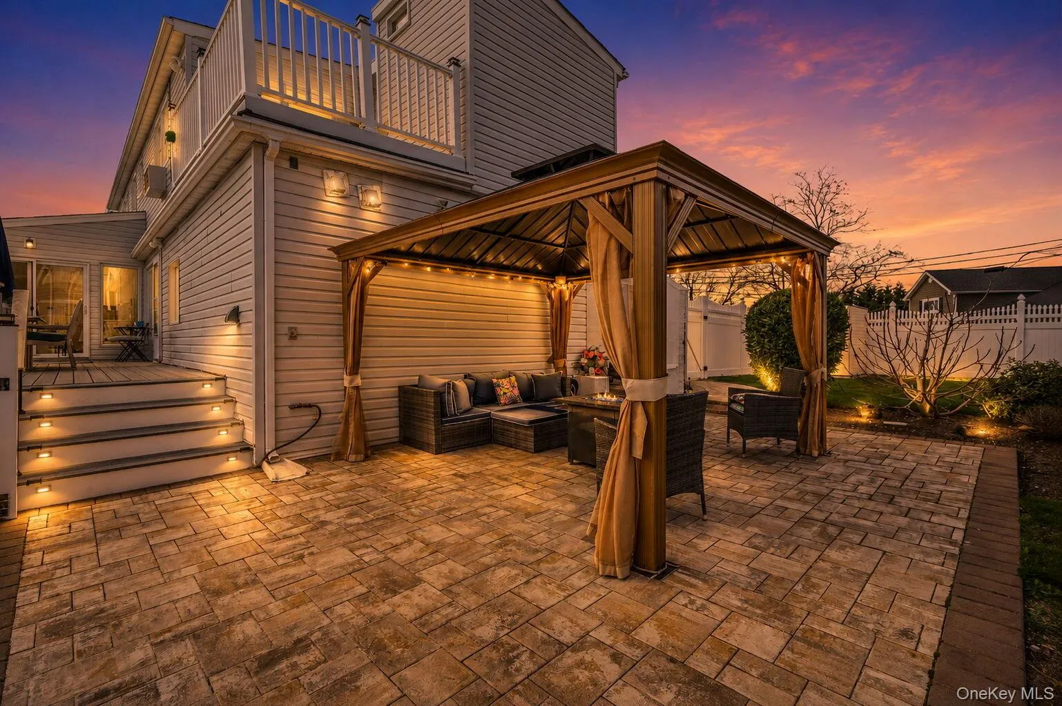 2 Sutton Place, Oyster Bay, NY, 4 Bedrooms Bedrooms, 8 Rooms Rooms,3 BathroomsBathrooms,Residential,For Rent,Sutton,0,1003464 2 Sutton Place, Oyster Bay, NY, 4 Bedrooms Bedrooms, 8 Rooms Rooms,3 BathroomsBathrooms,Residential,For Rent,Sutton,0,1003464