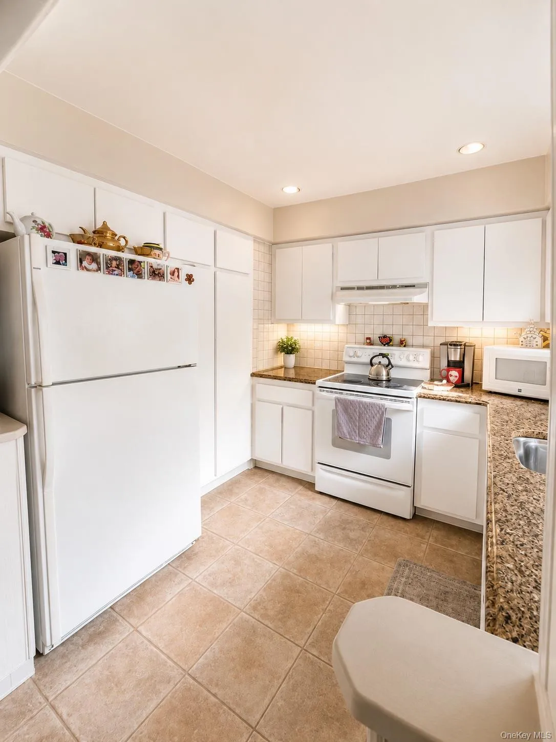 317 Herbert Place, Oyster Bay, NY, 4 Bedrooms Bedrooms, 9 Rooms Rooms,1 BathroomBathrooms,Residential,For Rent,Herbert,0,1003465 317 Herbert Place, Oyster Bay, NY, 4 Bedrooms Bedrooms, 9 Rooms Rooms,1 BathroomBathrooms,Residential,For Rent,Herbert,0,1003465