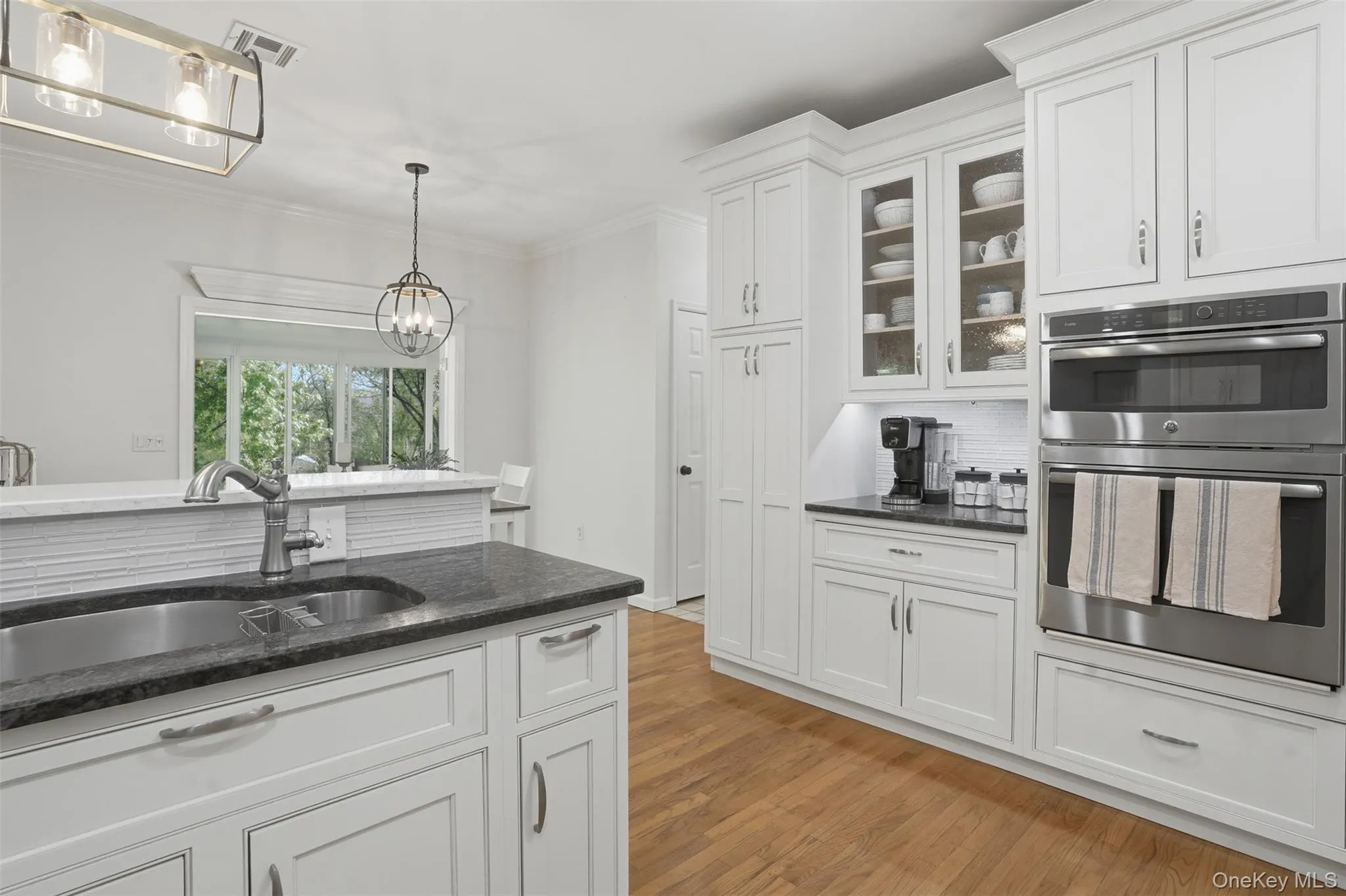 161 West Street, Warwick (town), NY, 5 Bedrooms Bedrooms, 11 Rooms Rooms,3 BathroomsBathrooms,Residential,For Rent,West,0,1003476 161 West Street, Warwick (town), NY, 5 Bedrooms Bedrooms, 11 Rooms Rooms,3 BathroomsBathrooms,Residential,For Rent,West,0,1003476