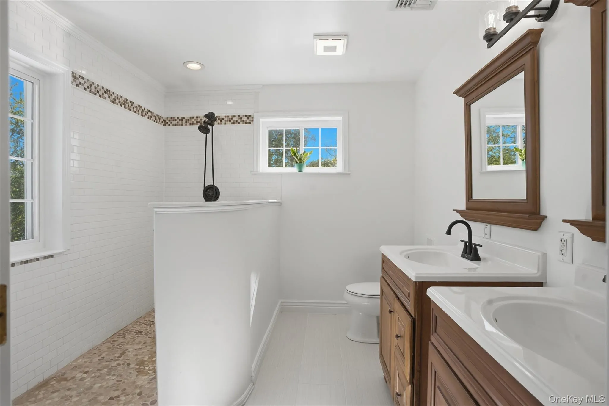 161 West Street, Warwick (town), NY, 5 Bedrooms Bedrooms, 11 Rooms Rooms,3 BathroomsBathrooms,Residential,For Rent,West,0,1003476 161 West Street, Warwick (town), NY, 5 Bedrooms Bedrooms, 11 Rooms Rooms,3 BathroomsBathrooms,Residential,For Rent,West,0,1003476