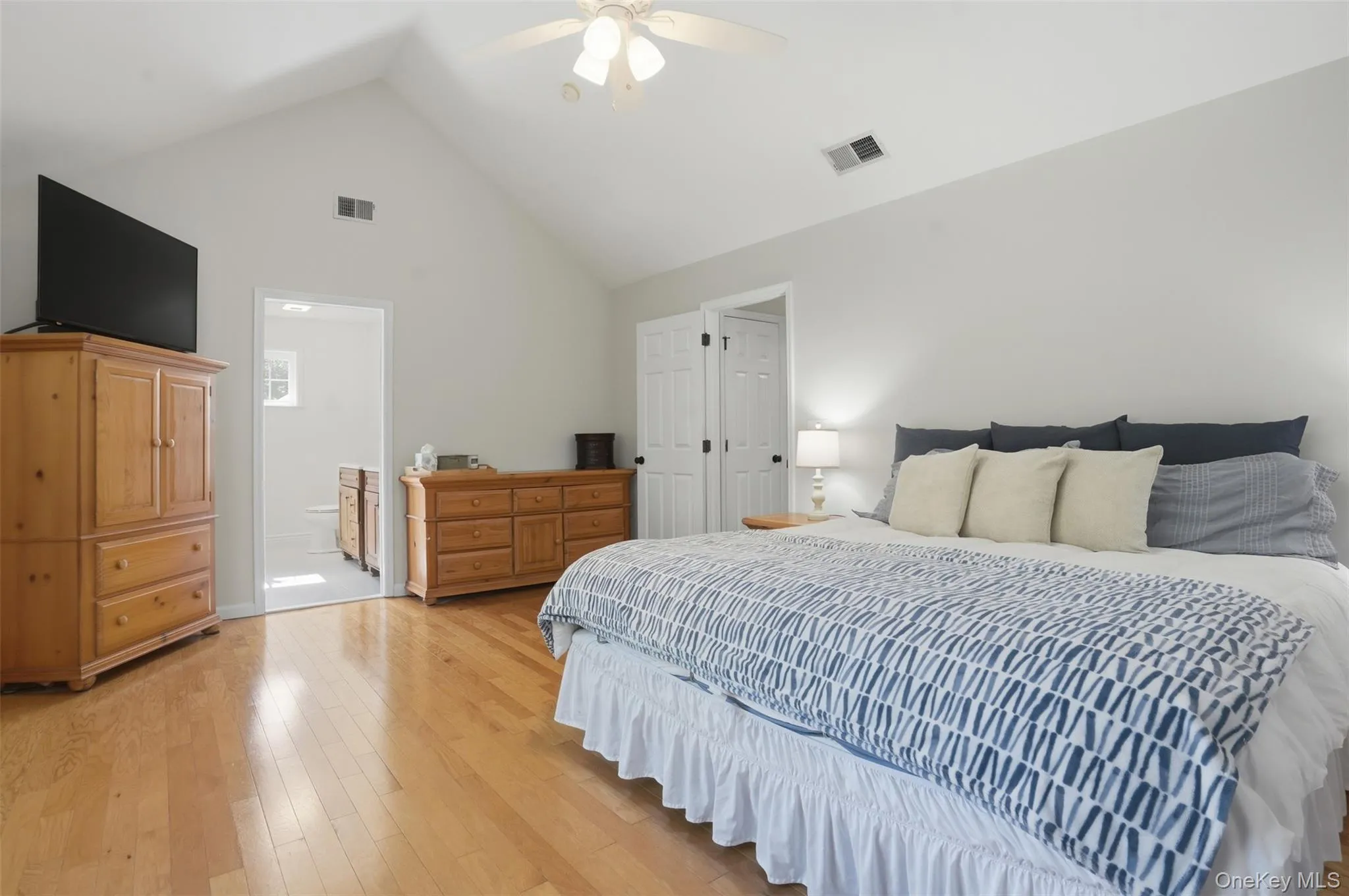161 West Street, Warwick (town), NY, 5 Bedrooms Bedrooms, 11 Rooms Rooms,3 BathroomsBathrooms,Residential,For Rent,West,0,1003476 161 West Street, Warwick (town), NY, 5 Bedrooms Bedrooms, 11 Rooms Rooms,3 BathroomsBathrooms,Residential,For Rent,West,0,1003476