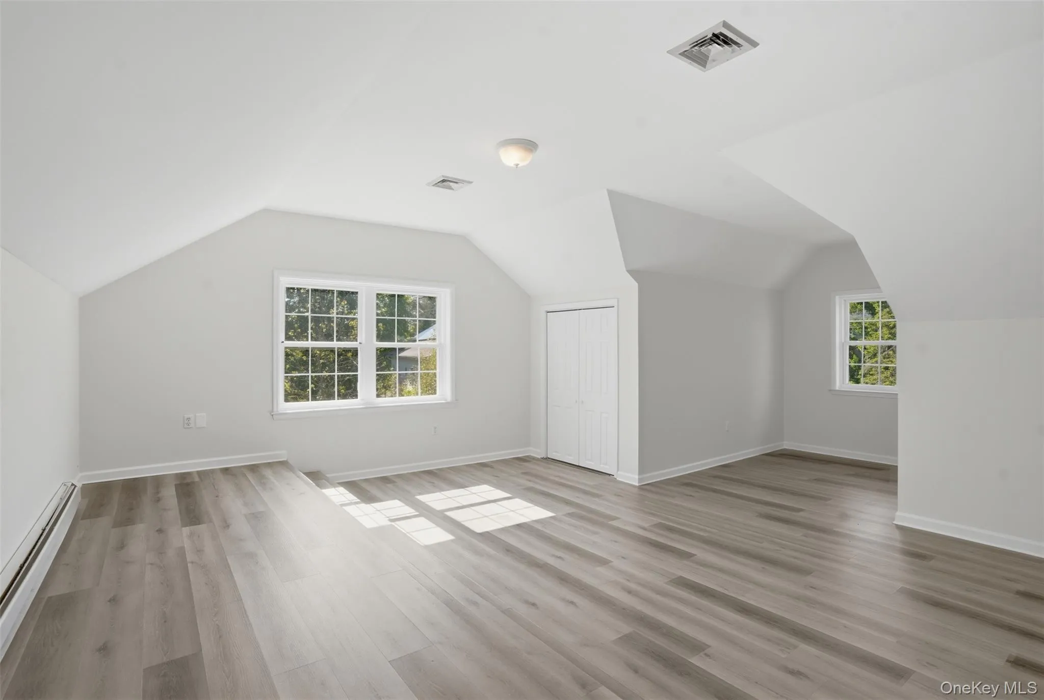 161 West Street, Warwick (town), NY, 5 Bedrooms Bedrooms, 11 Rooms Rooms,3 BathroomsBathrooms,Residential,For Rent,West,0,1003476 161 West Street, Warwick (town), NY, 5 Bedrooms Bedrooms, 11 Rooms Rooms,3 BathroomsBathrooms,Residential,For Rent,West,0,1003476