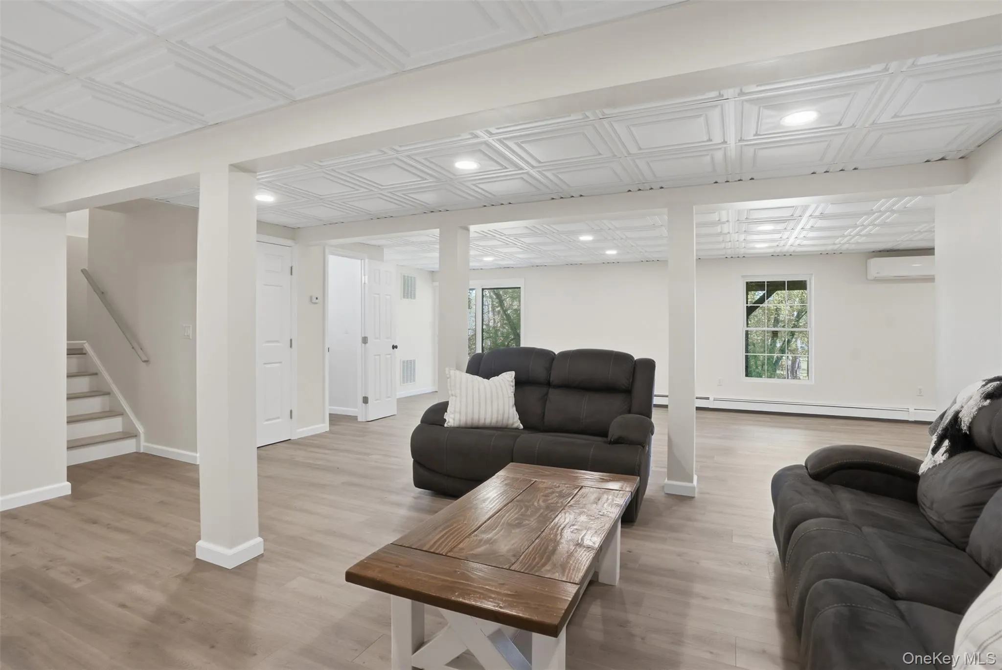 161 West Street, Warwick (town), NY, 5 Bedrooms Bedrooms, 11 Rooms Rooms,3 BathroomsBathrooms,Residential,For Rent,West,0,1003476 161 West Street, Warwick (town), NY, 5 Bedrooms Bedrooms, 11 Rooms Rooms,3 BathroomsBathrooms,Residential,For Rent,West,0,1003476