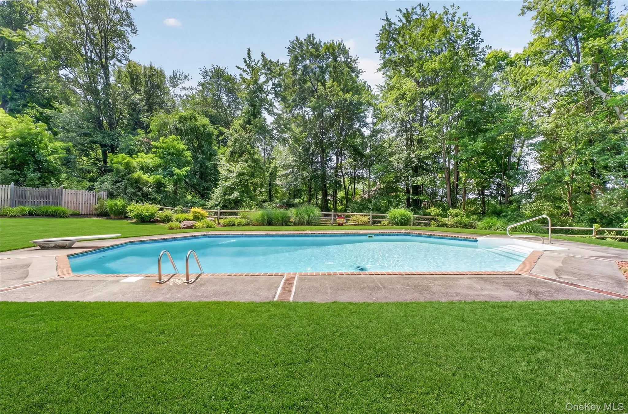 In-ground Pool In-ground Pool