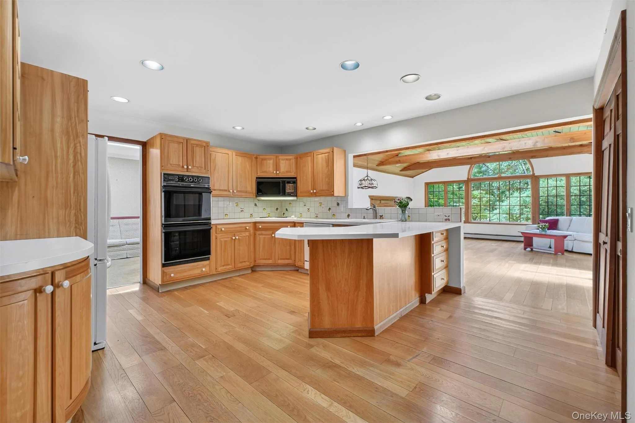 Eat in Kitchen open to Great Room/Family Room Eat in Kitchen open to Great Room/Family Room