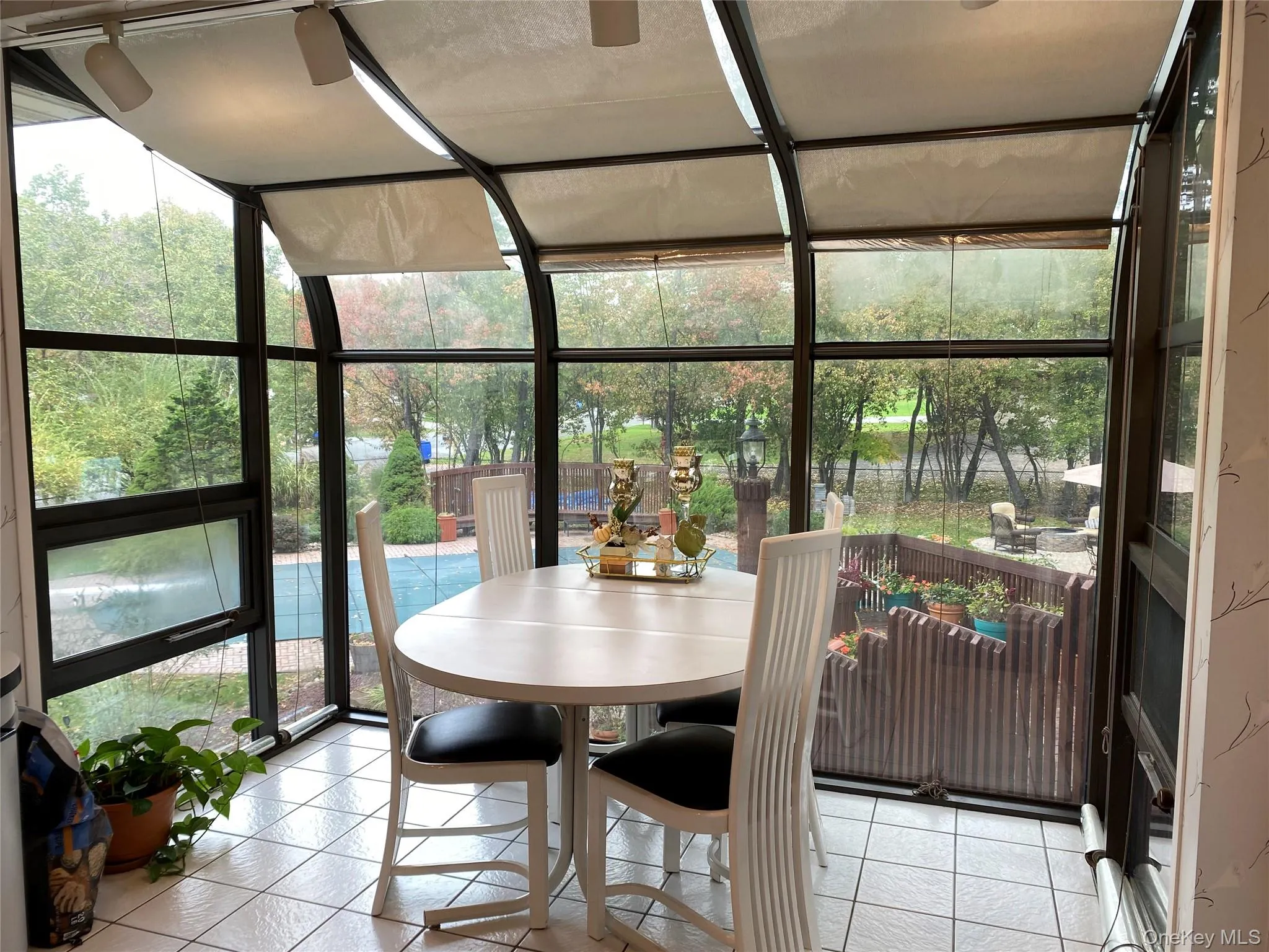 Solarium in kitchen makes for a great breakfast nook Solarium in kitchen makes for a great breakfast nook