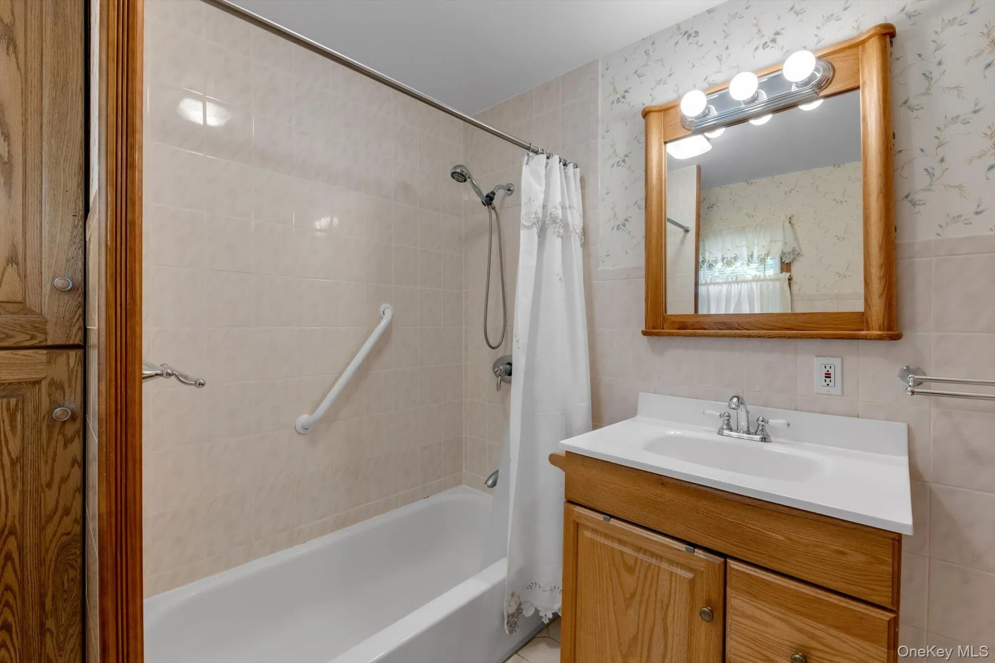Bathroom Bathroom