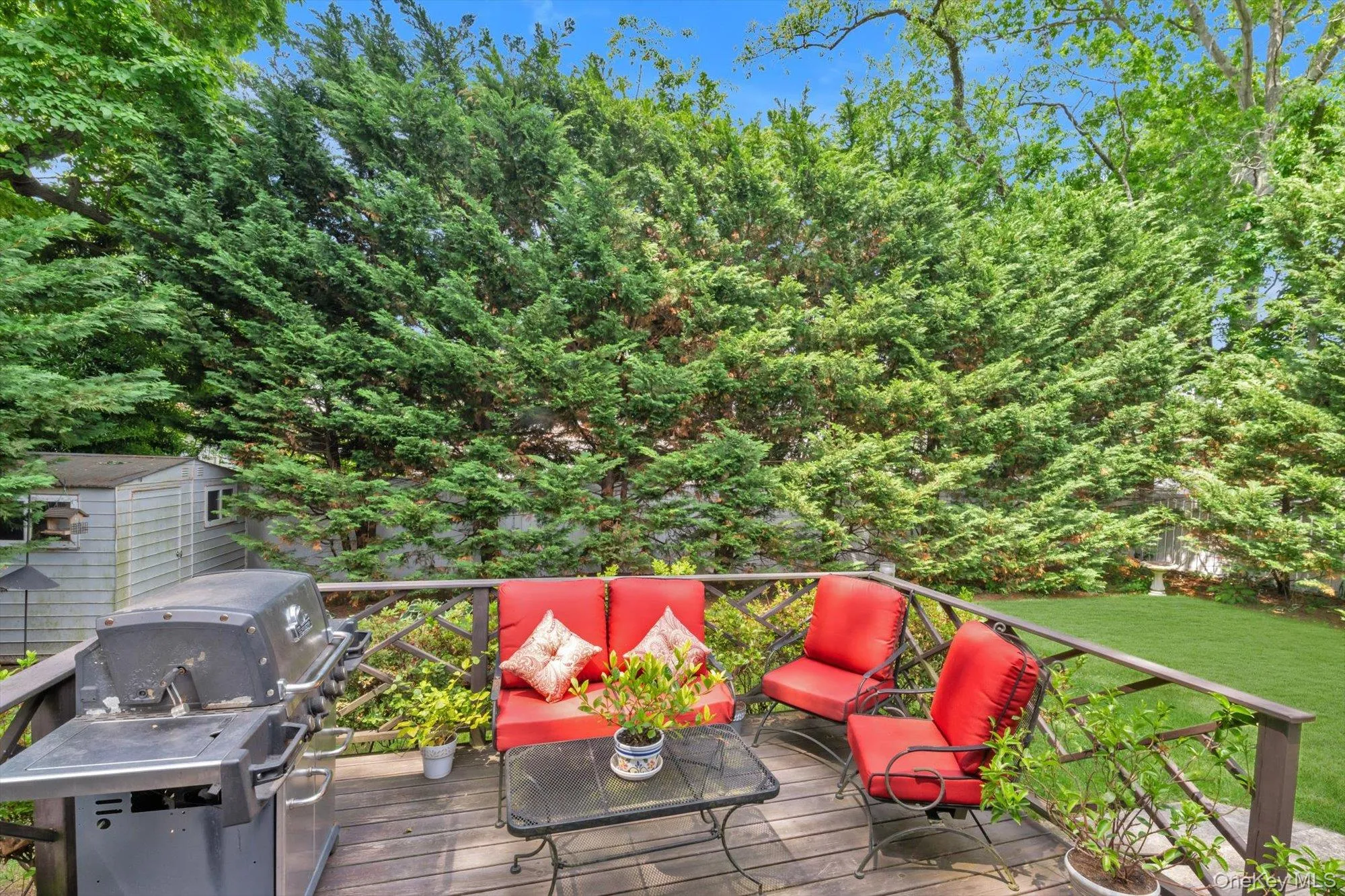 Outdoor dining area Outdoor dining area
