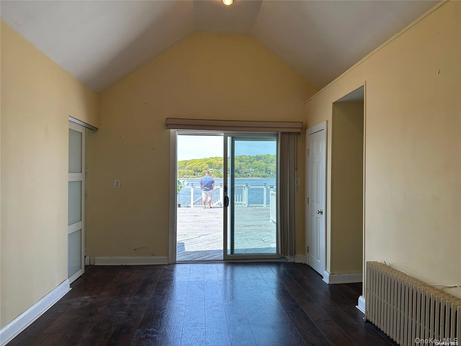 193 Woodbine Avenue, Huntington, NY, 1 Bedroom Bedrooms, 3 Rooms Rooms,1 BathroomBathrooms,Residential Lease,For Rent,Woodbine,0,1003487 193 Woodbine Avenue, Huntington, NY, 1 Bedroom Bedrooms, 3 Rooms Rooms,1 BathroomBathrooms,Residential Lease,For Rent,Woodbine,0,1003487