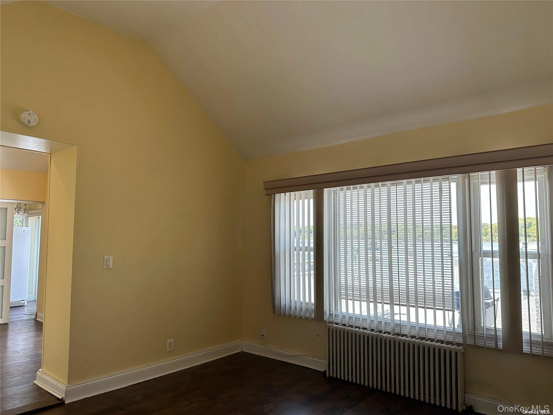 193 Woodbine Avenue, Huntington, NY, 1 Bedroom Bedrooms, 3 Rooms Rooms,1 BathroomBathrooms,Residential Lease,For Rent,Woodbine,0,1003487 193 Woodbine Avenue, Huntington, NY, 1 Bedroom Bedrooms, 3 Rooms Rooms,1 BathroomBathrooms,Residential Lease,For Rent,Woodbine,0,1003487