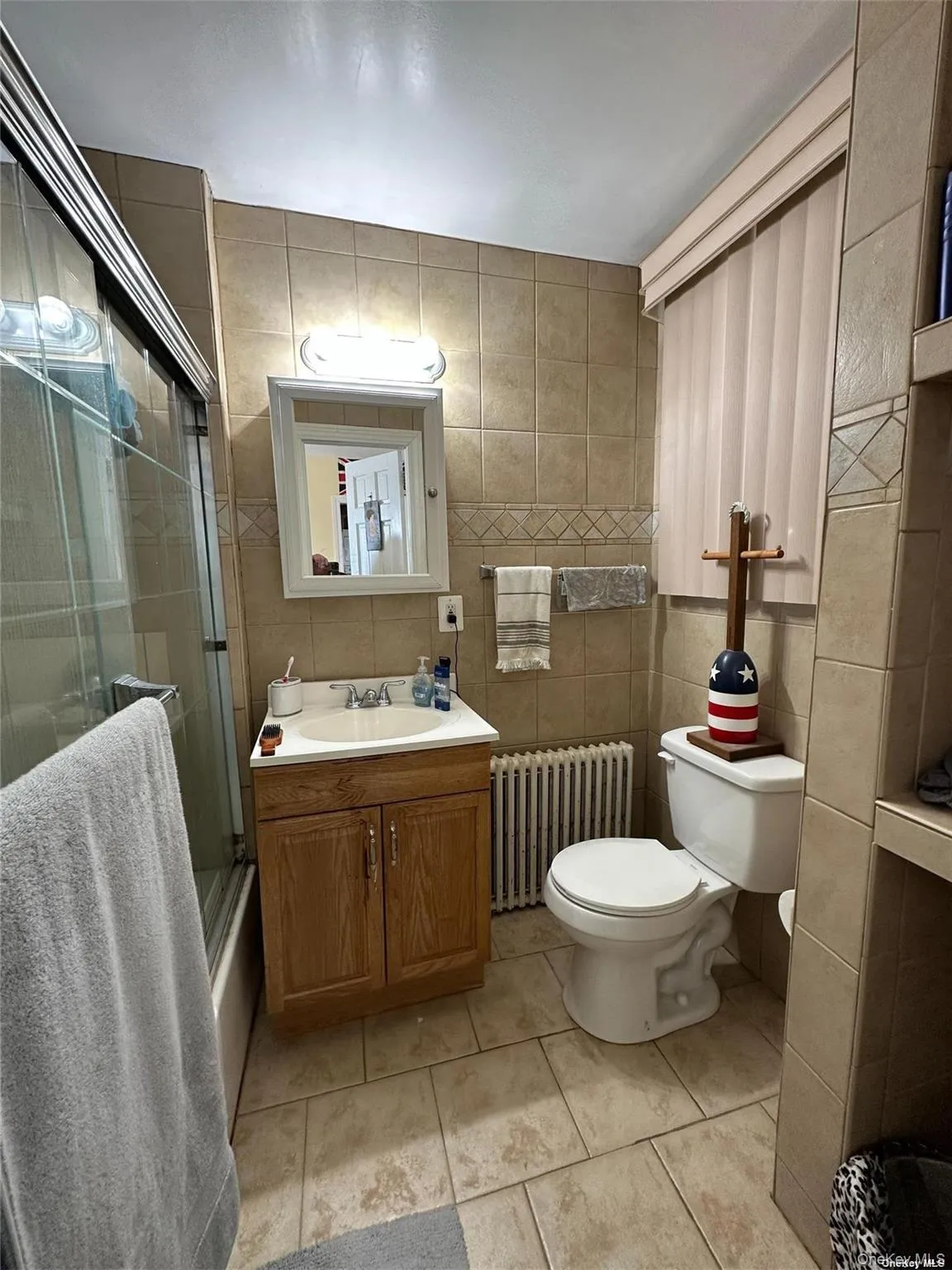 193 Woodbine Avenue, Huntington, NY, 1 Bedroom Bedrooms, 3 Rooms Rooms,1 BathroomBathrooms,Residential Lease,For Rent,Woodbine,0,1003487 193 Woodbine Avenue, Huntington, NY, 1 Bedroom Bedrooms, 3 Rooms Rooms,1 BathroomBathrooms,Residential Lease,For Rent,Woodbine,0,1003487