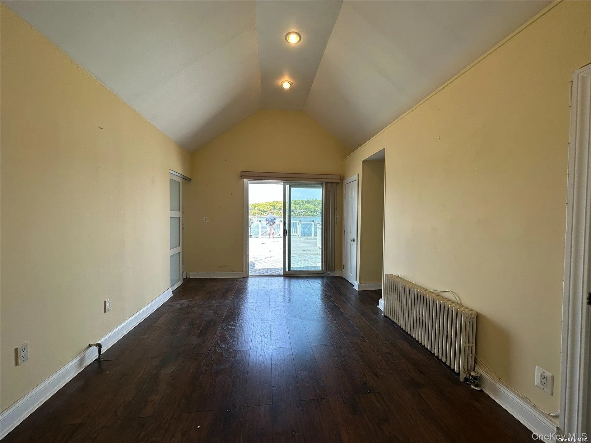 193 Woodbine Avenue, Huntington, NY, 1 Bedroom Bedrooms, 3 Rooms Rooms,1 BathroomBathrooms,Residential Lease,For Rent,Woodbine,0,1003487 193 Woodbine Avenue, Huntington, NY, 1 Bedroom Bedrooms, 3 Rooms Rooms,1 BathroomBathrooms,Residential Lease,For Rent,Woodbine,0,1003487