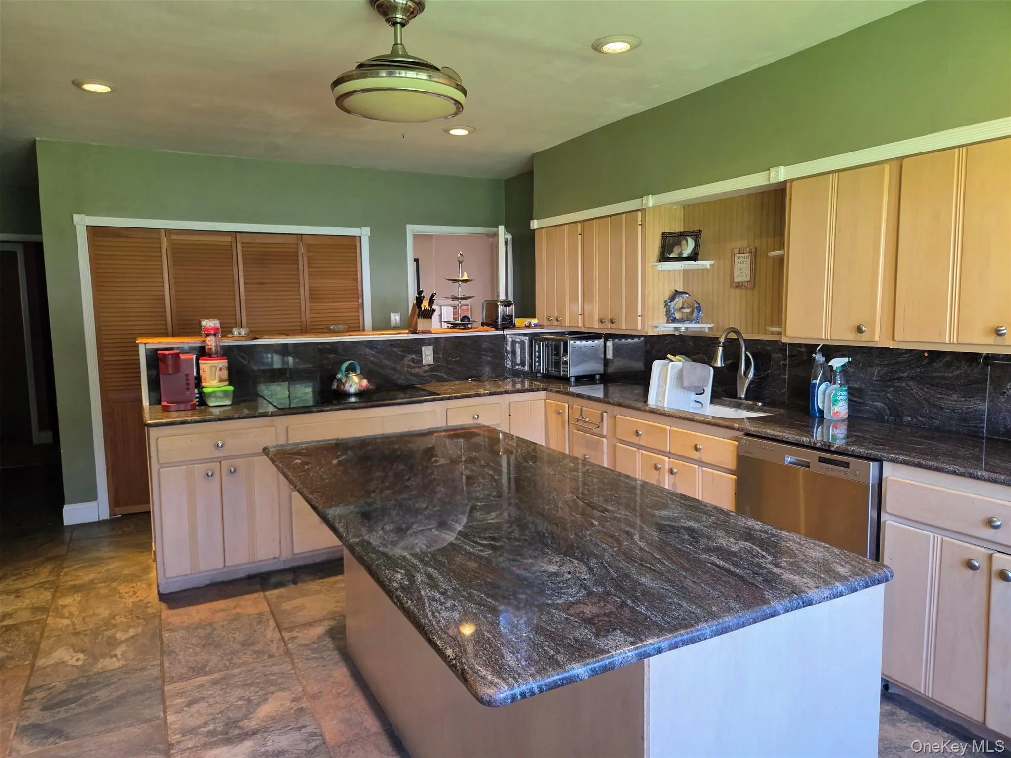 125 Zimmerman Road, Fallsburg, NY, 3 Bedrooms Bedrooms, 9 Rooms Rooms,2 BathroomsBathrooms,Residential,For Rent,Zimmerman,0,1003489 125 Zimmerman Road, Fallsburg, NY, 3 Bedrooms Bedrooms, 9 Rooms Rooms,2 BathroomsBathrooms,Residential,For Rent,Zimmerman,0,1003489