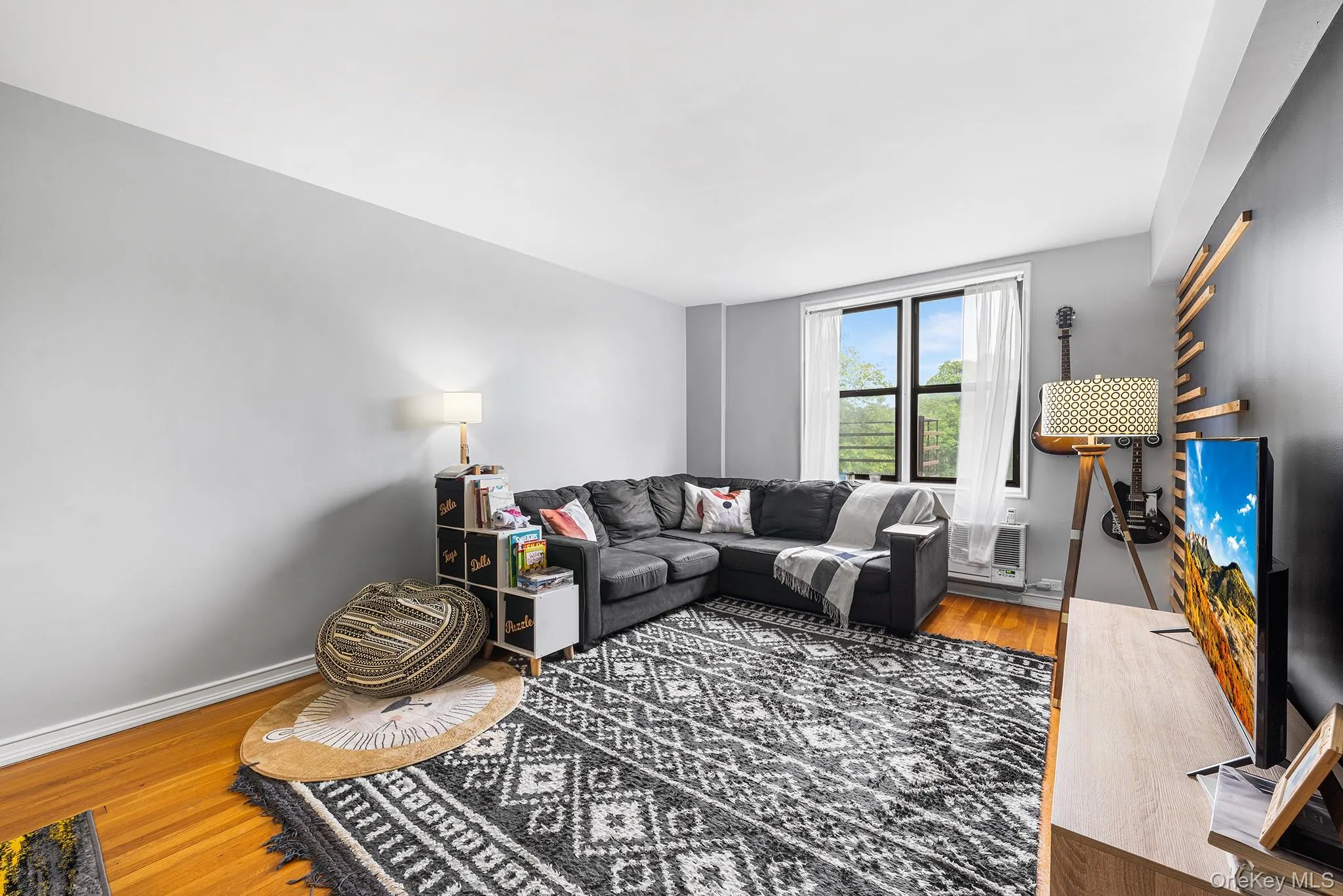 555 Bronx River Road, Yonkers, NY, 2 Bedrooms Bedrooms, 4 Rooms Rooms,1 BathroomBathrooms,Residential,For Rent,Bronx River,0,1003491 555 Bronx River Road, Yonkers, NY, 2 Bedrooms Bedrooms, 4 Rooms Rooms,1 BathroomBathrooms,Residential,For Rent,Bronx River,0,1003491
