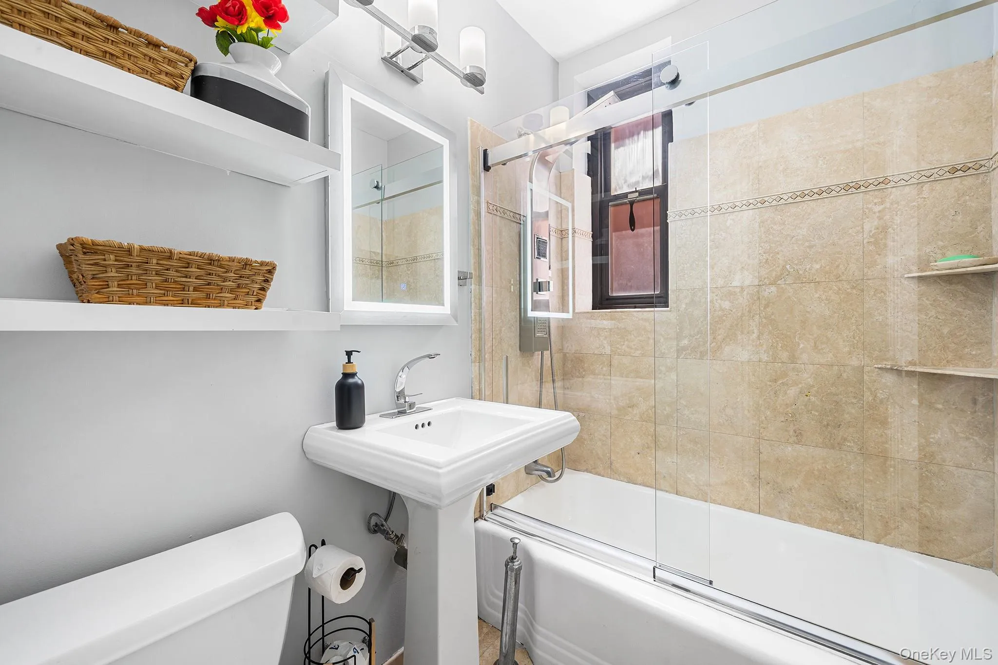 555 Bronx River Road, Yonkers, NY, 2 Bedrooms Bedrooms, 4 Rooms Rooms,1 BathroomBathrooms,Residential,For Rent,Bronx River,0,1003491 555 Bronx River Road, Yonkers, NY, 2 Bedrooms Bedrooms, 4 Rooms Rooms,1 BathroomBathrooms,Residential,For Rent,Bronx River,0,1003491