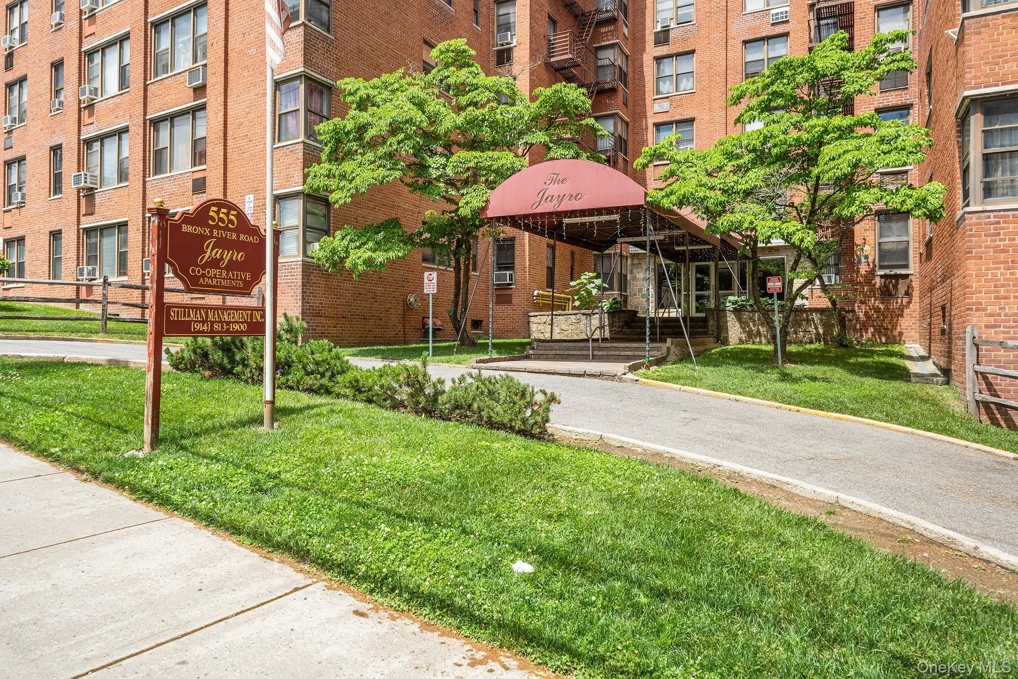 555 Bronx River Road, Yonkers, NY, 2 Bedrooms Bedrooms, 4 Rooms Rooms,1 BathroomBathrooms,Residential,For Rent,Bronx River,0,1003491 555 Bronx River Road, Yonkers, NY, 2 Bedrooms Bedrooms, 4 Rooms Rooms,1 BathroomBathrooms,Residential,For Rent,Bronx River,0,1003491
